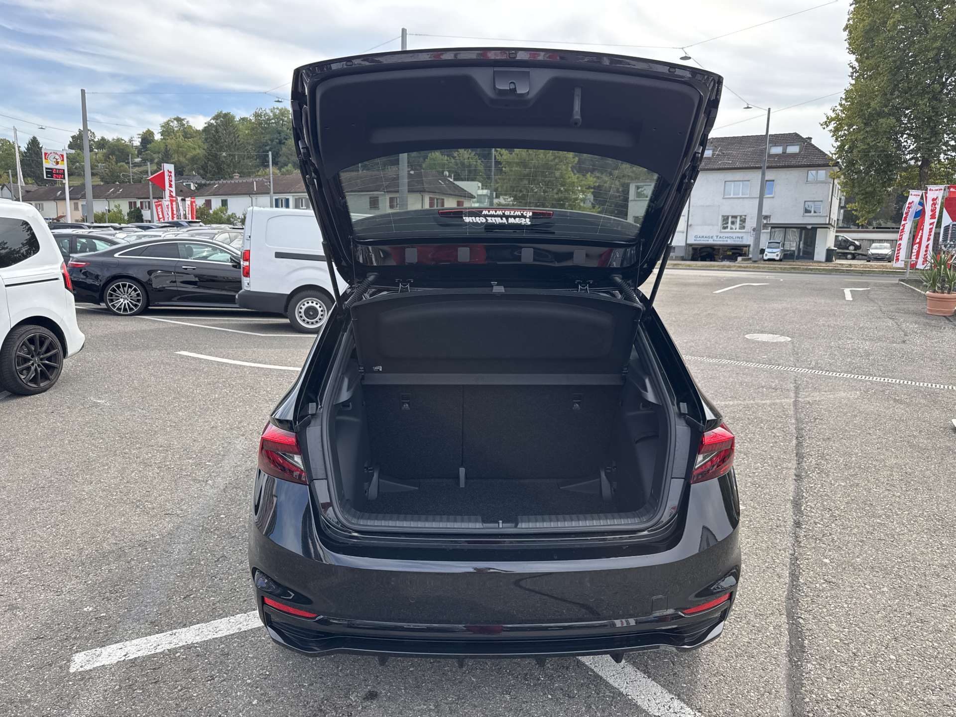 SKODA Fabia 1.5 TSi Monte Carlo DSG-Automat-image-6
