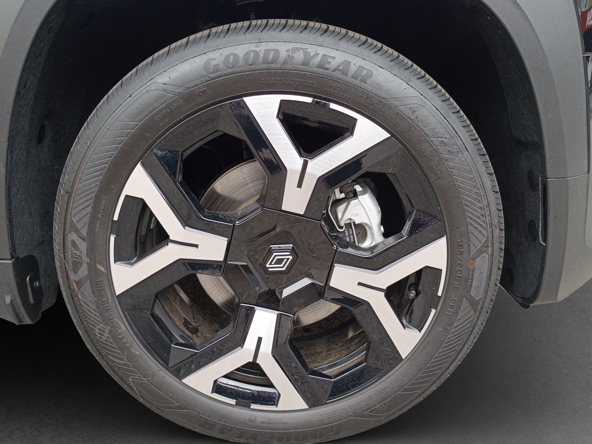 RENAULT R4 E-Tech Comfort Range 52 kWh Techno-image-18