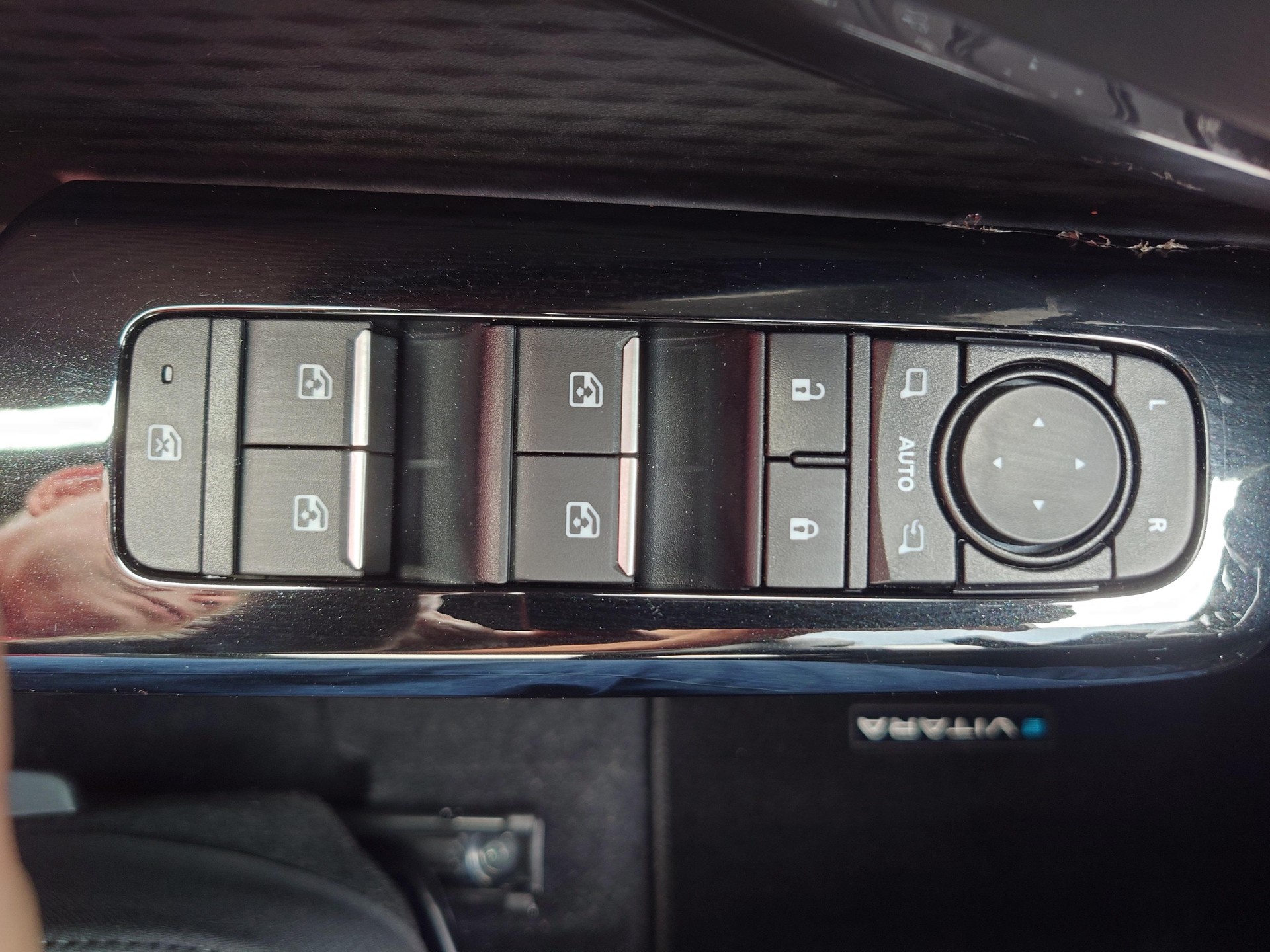 SUZUKI e Vitara Piz Sulai 4x4-image-10