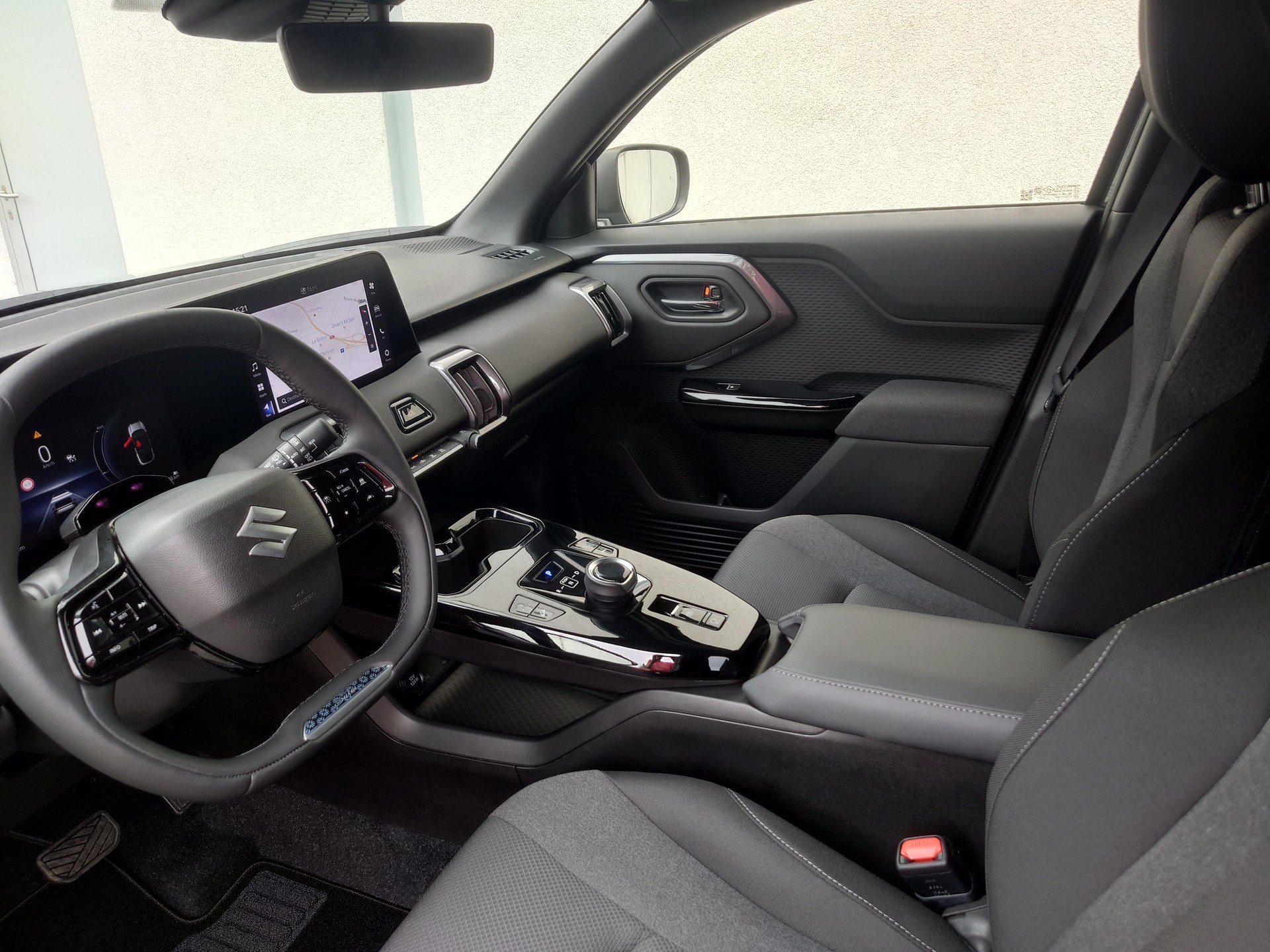 SUZUKI e Vitara Piz Sulai 4x4-image-6