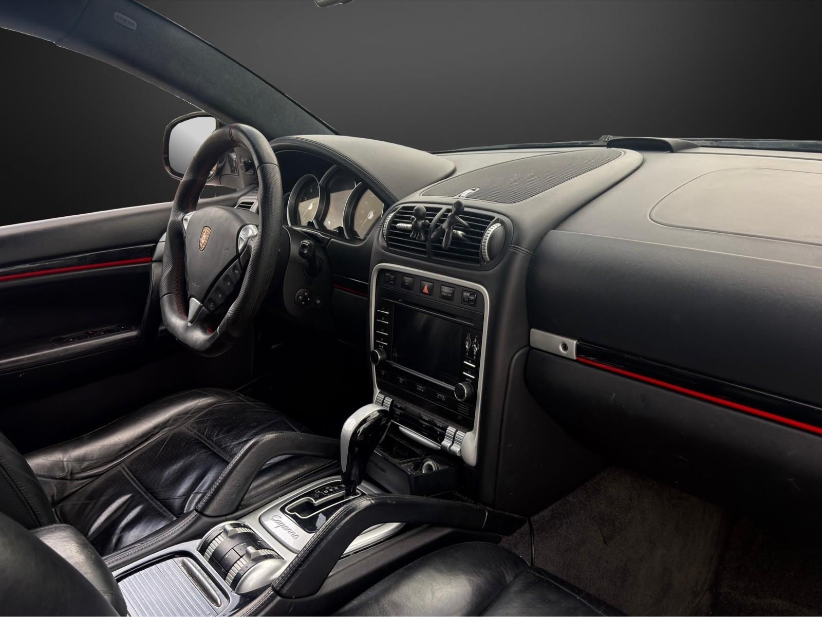PORSCHE Cayenne Turbo mit 450 PS-image-9