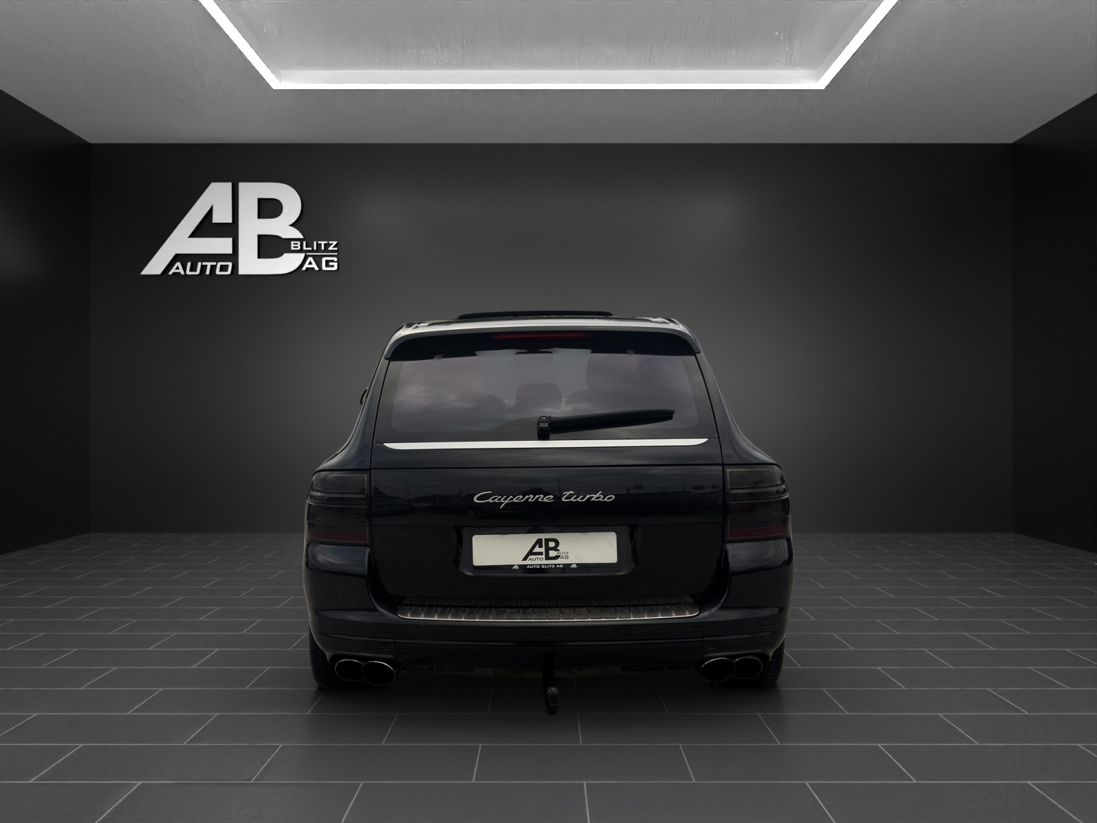 PORSCHE Cayenne Turbo mit 450 PS-image-3