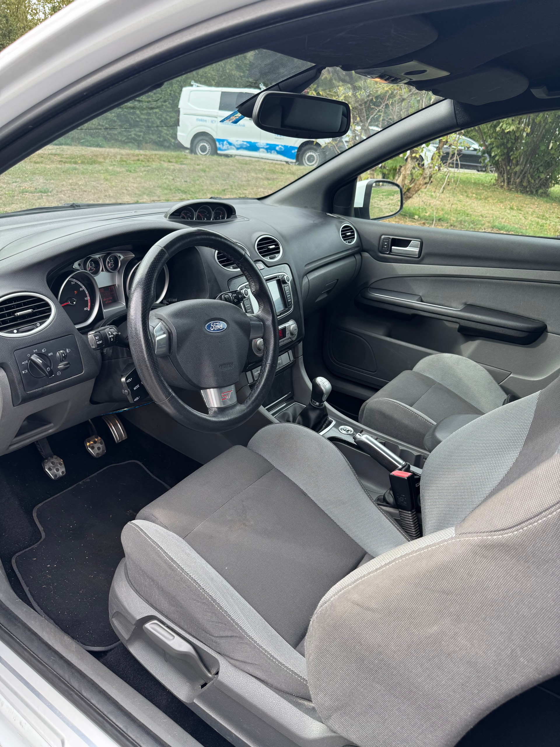 FORD Focus 2.5 Turbo ST-image-4