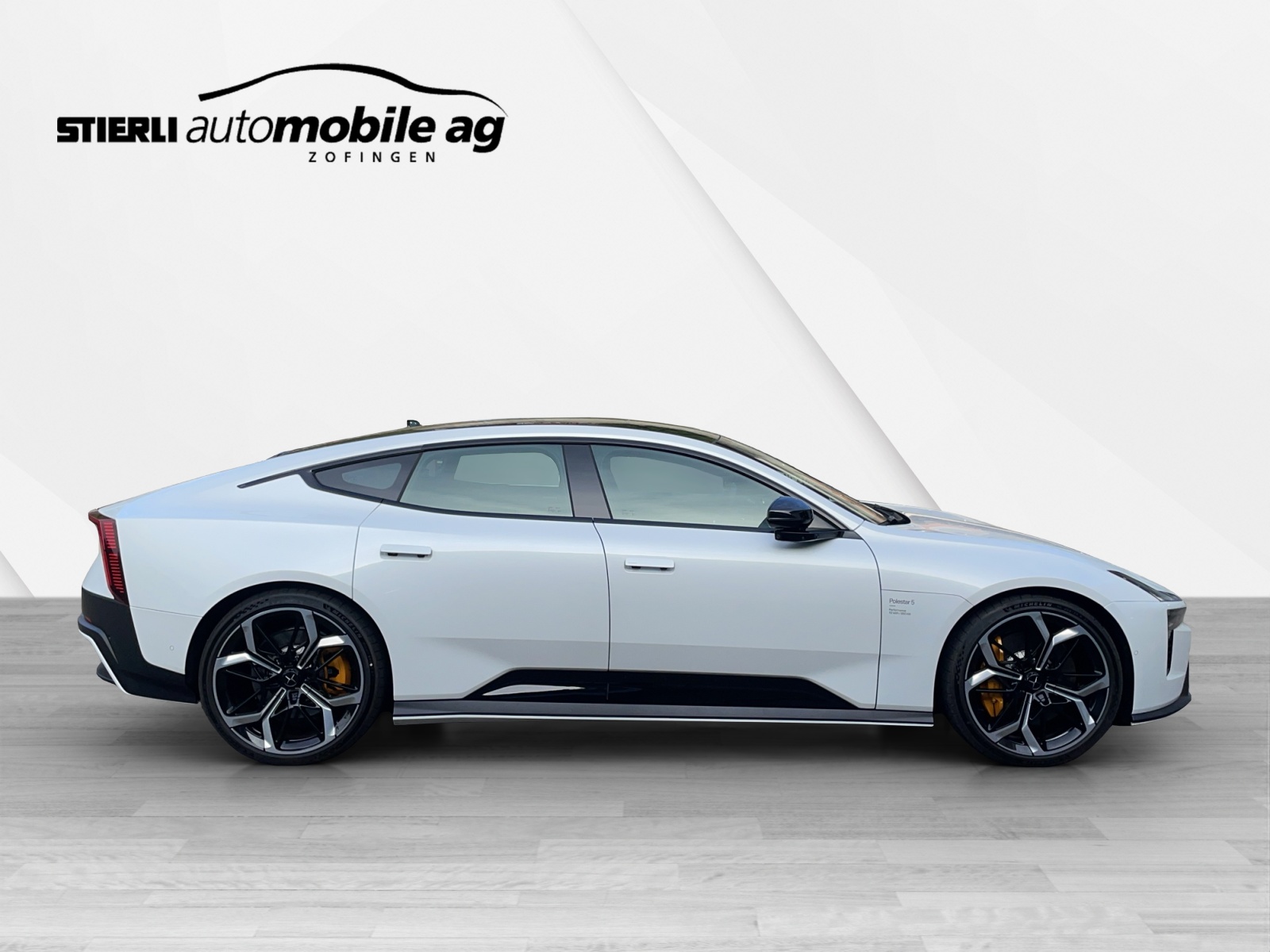 POLESTAR 5 Performance Launch Edition-showroom-element-3