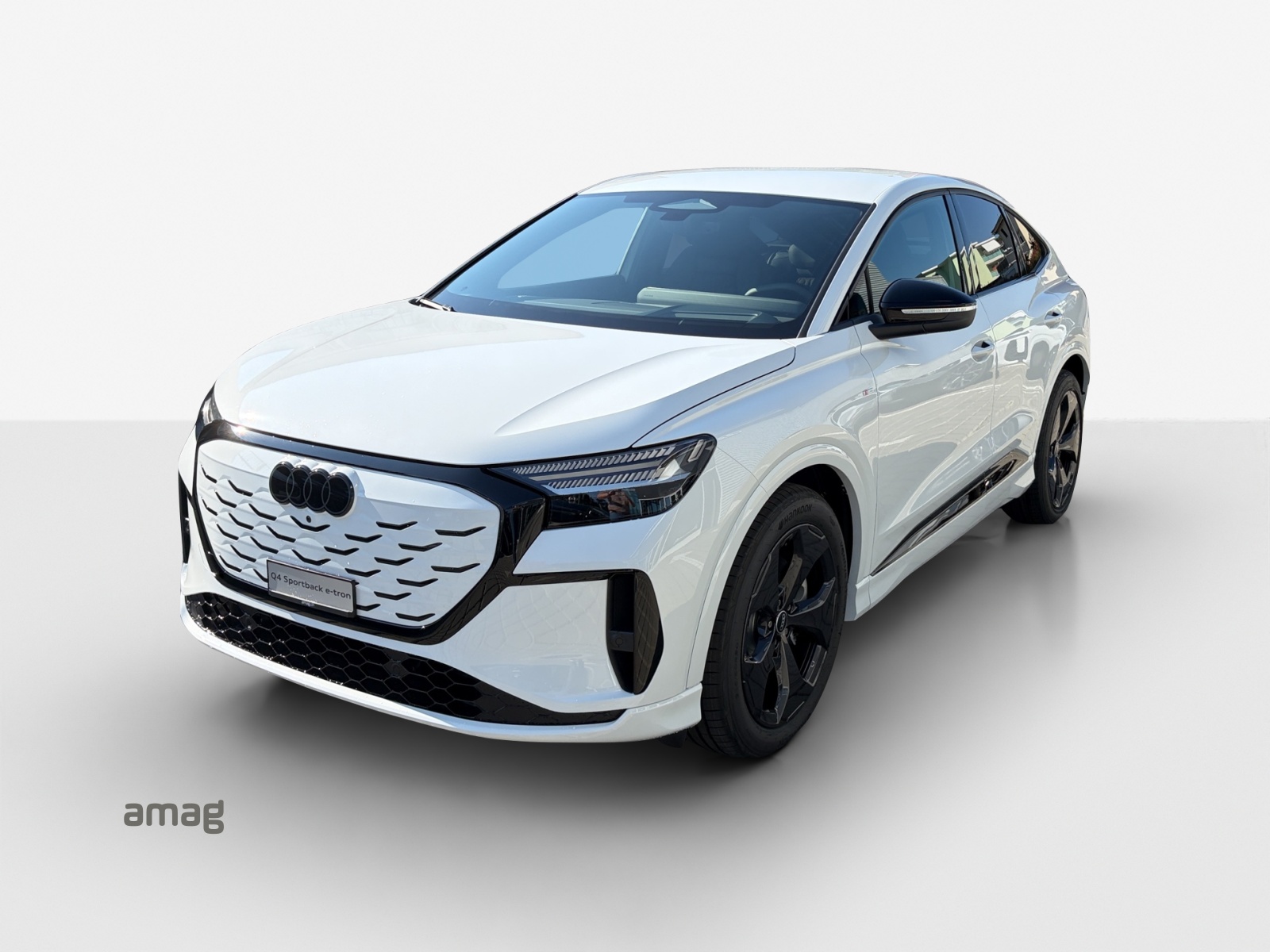 AUDI Q4 Sportback e-tron quattro performance Swiss Ski-image-0