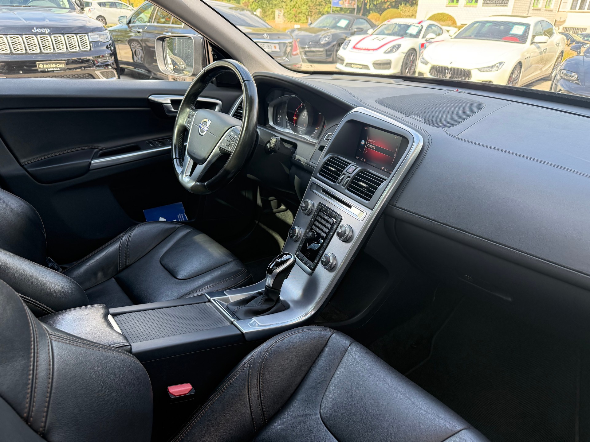 VOLVO XC60 T6 AWD Summum Geartronic-image-7