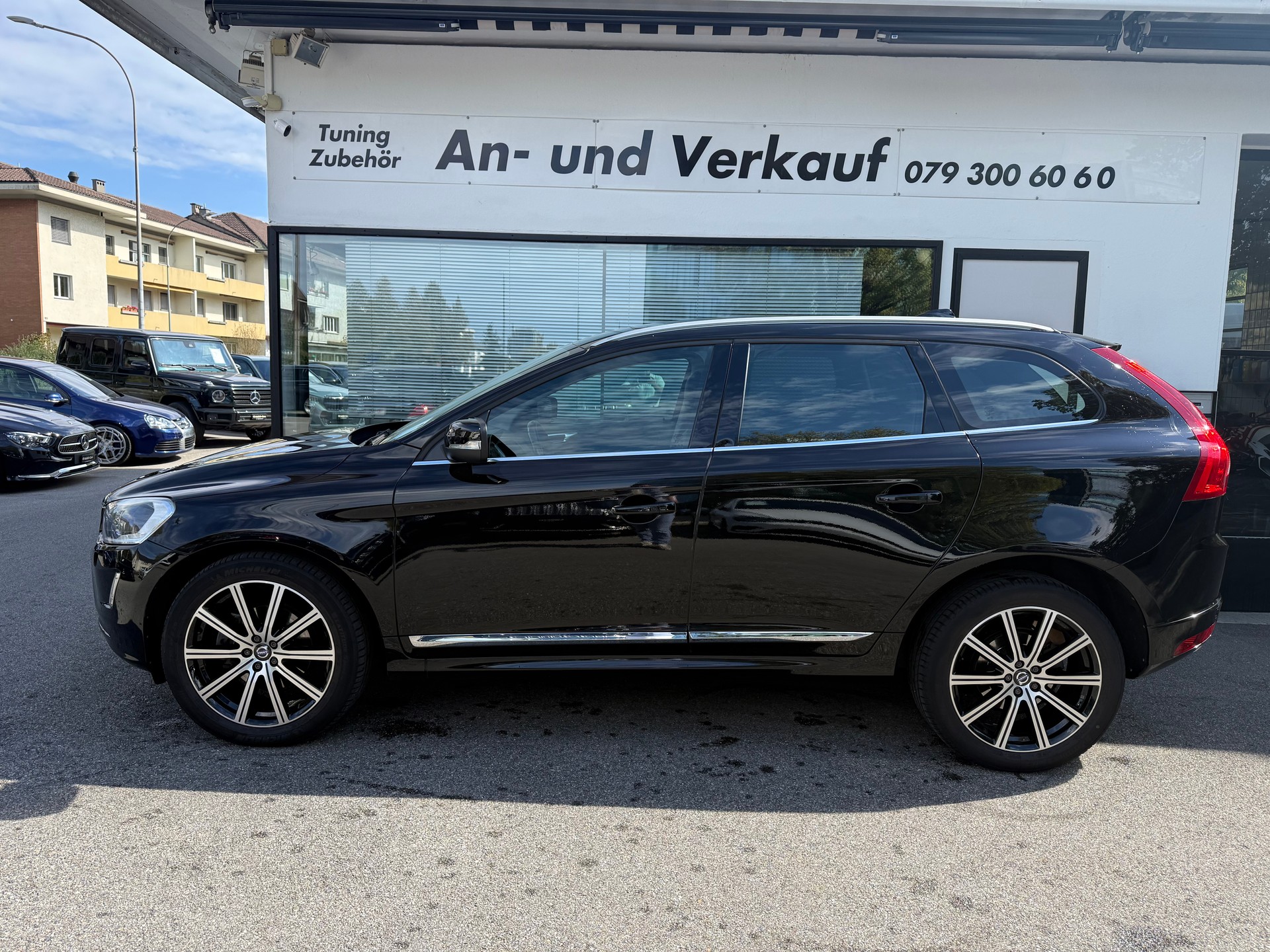 VOLVO XC60 T6 AWD Summum Geartronic-image-1