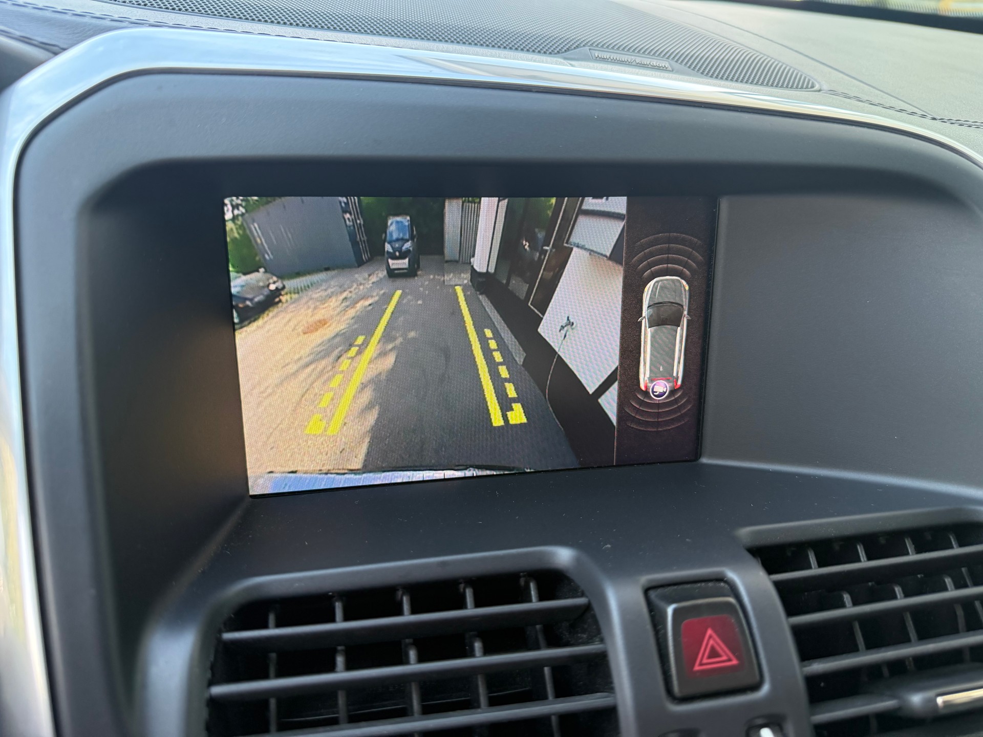 VOLVO XC60 T6 AWD Summum Geartronic-image-14