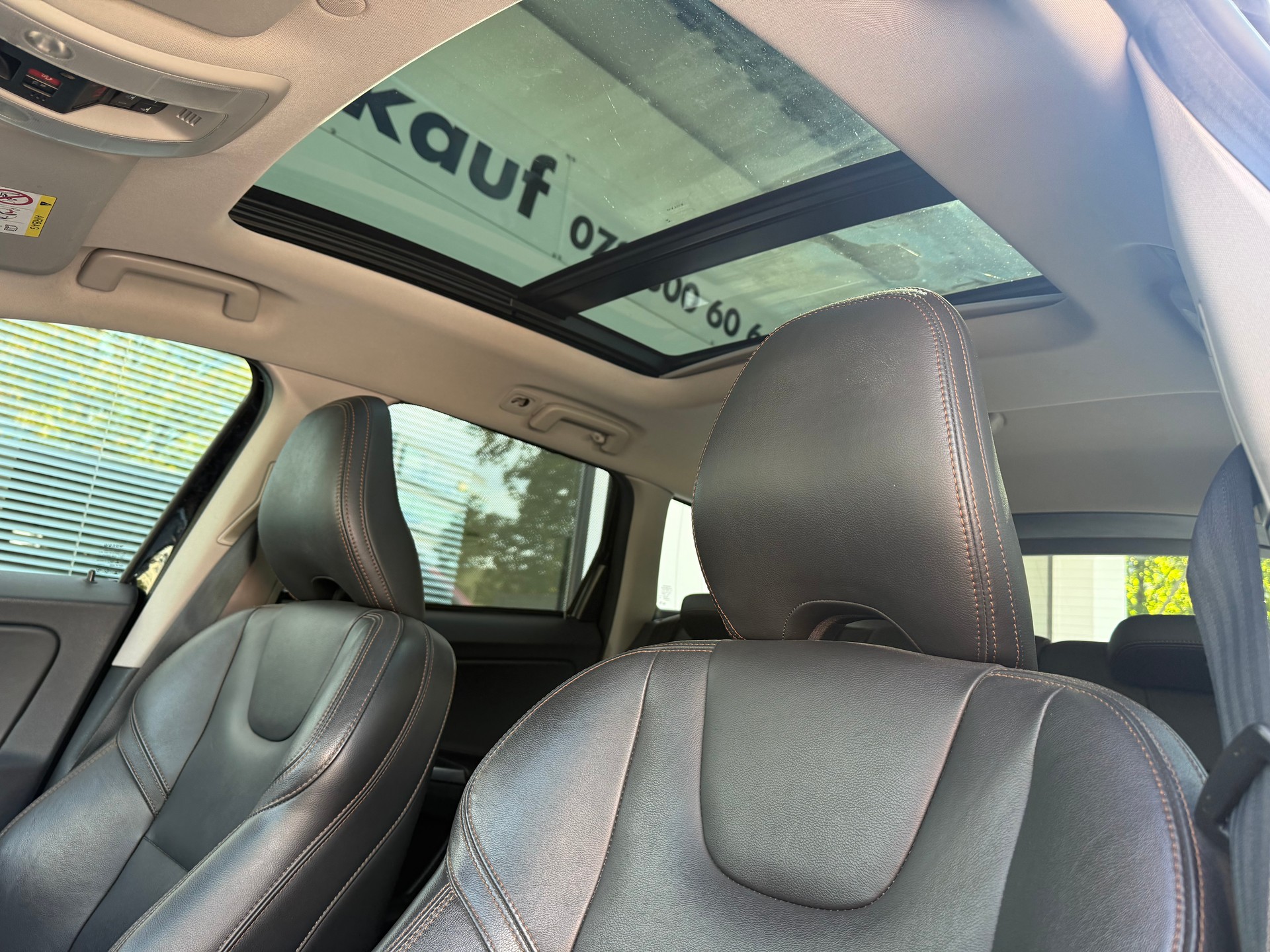 VOLVO XC60 T6 AWD Summum Geartronic-image-8