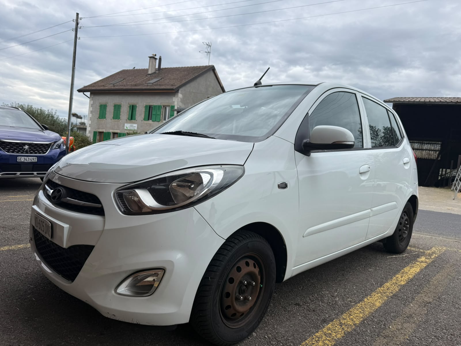 HYUNDAI i10 1.2 Style Automatic-image-1