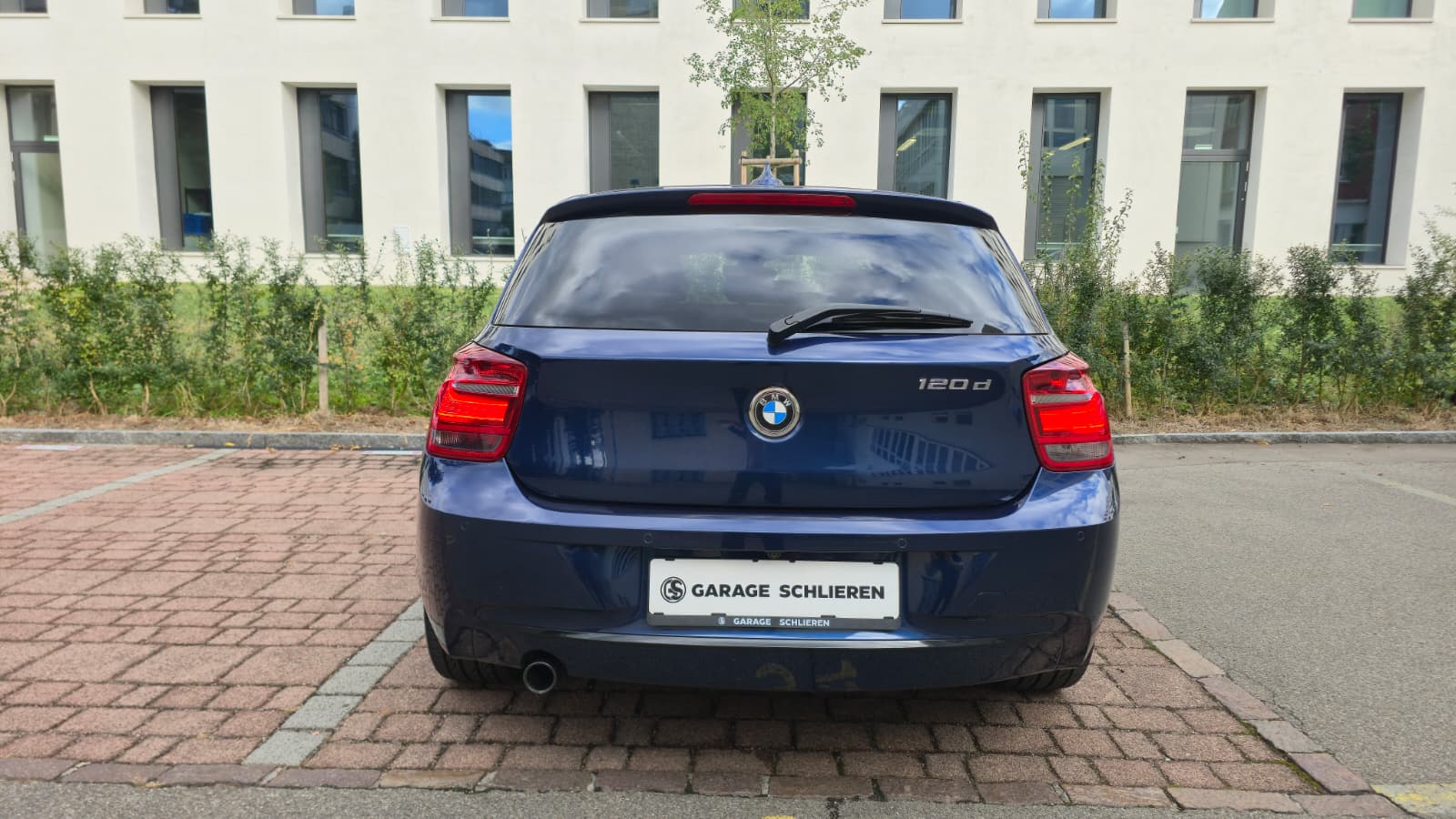 BMW 120d Sport Line| Frisch ab MFK und Service| LED / XENON| Rückfahrkamera| Glasdach| Sitzheizung| Regensensor| PDC Sens.-image-6