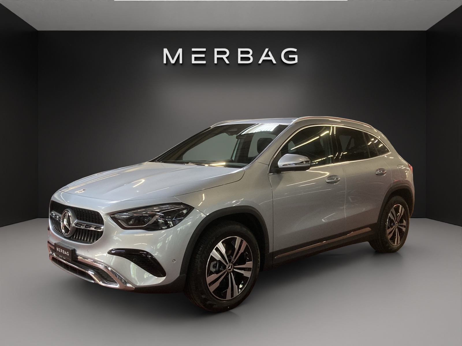 MERCEDES-BENZ GLA 220d 4Matic 8G-DCTSwiss Star