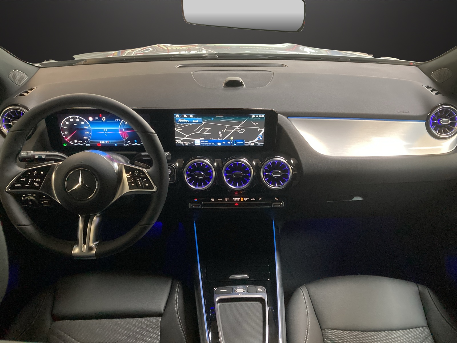 MERCEDES-BENZ GLA 220d 4Matic 8G-DCTSwiss Star-image-10