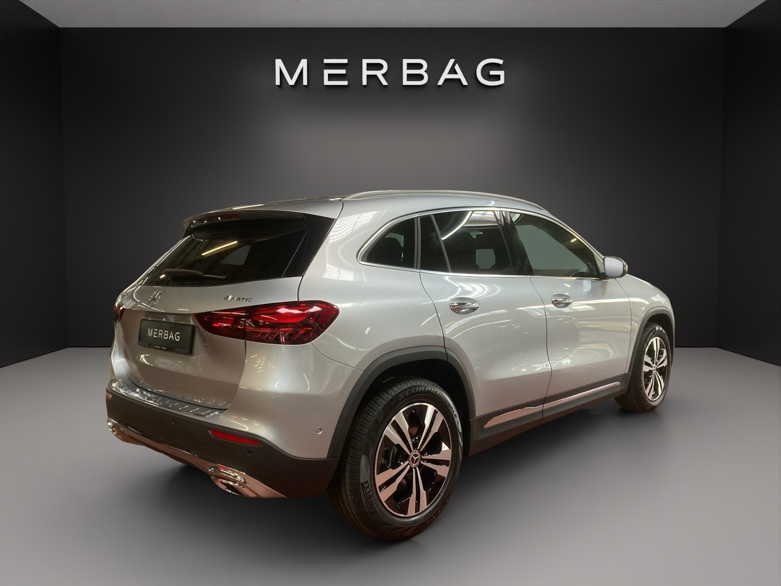 MERCEDES-BENZ GLA 220d 4Matic 8G-DCTSwiss Star-image-4