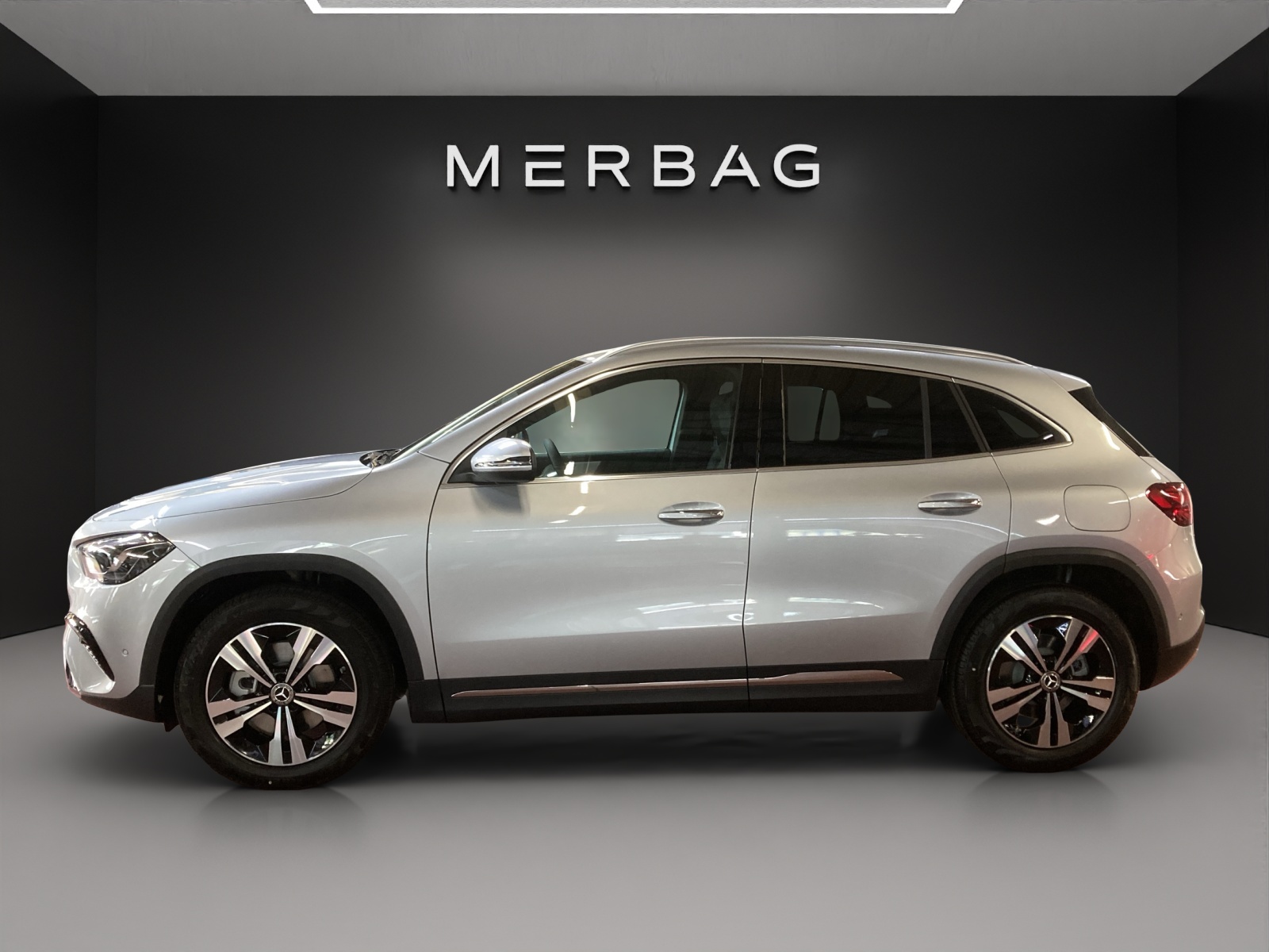 MERCEDES-BENZ GLA 220d 4Matic 8G-DCTSwiss Star-image-1