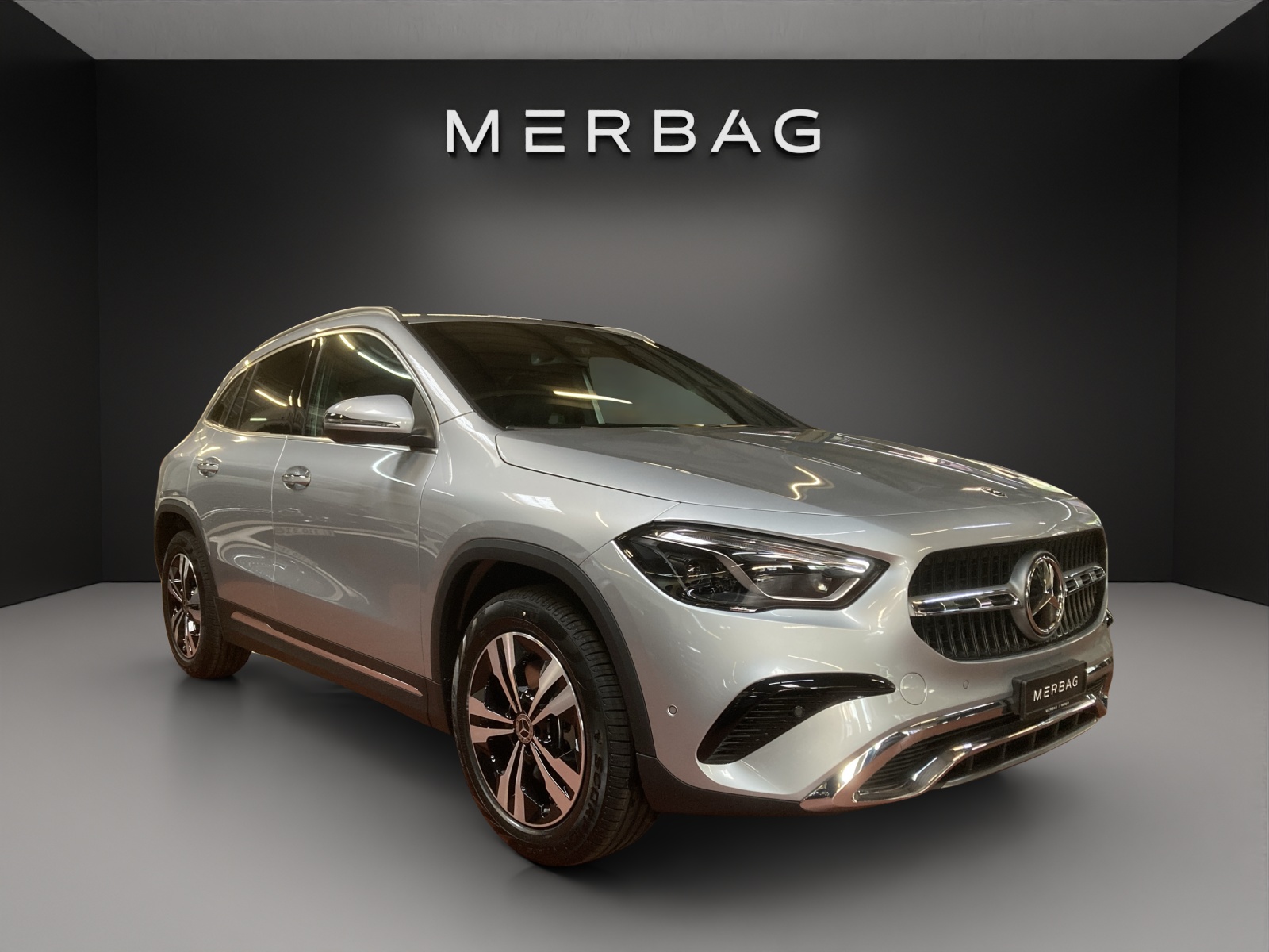 MERCEDES-BENZ GLA 220d 4Matic 8G-DCTSwiss Star-image-5