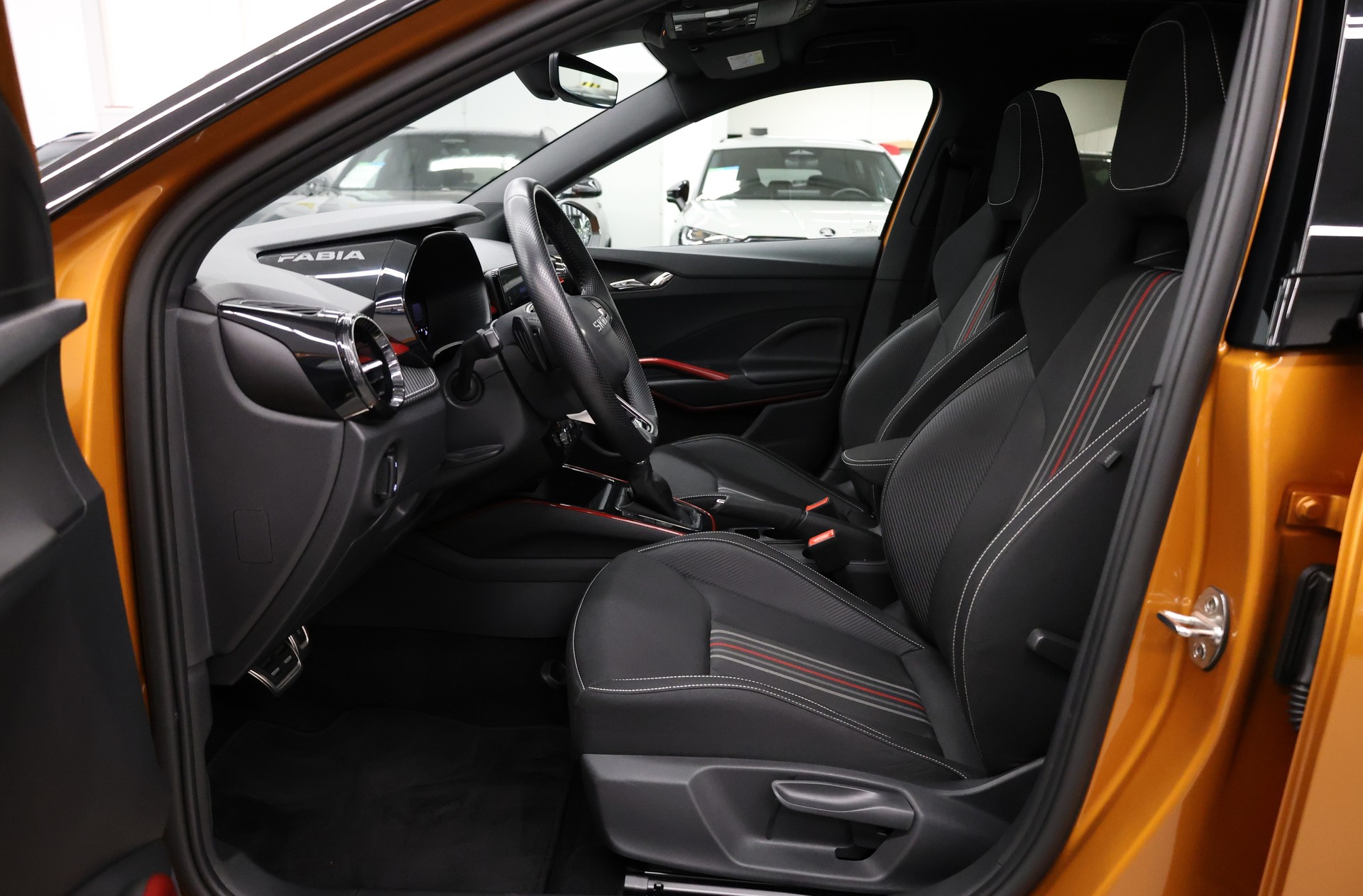 SKODA Fabia 1.0 TSI Monte Carlo DSG-image-16