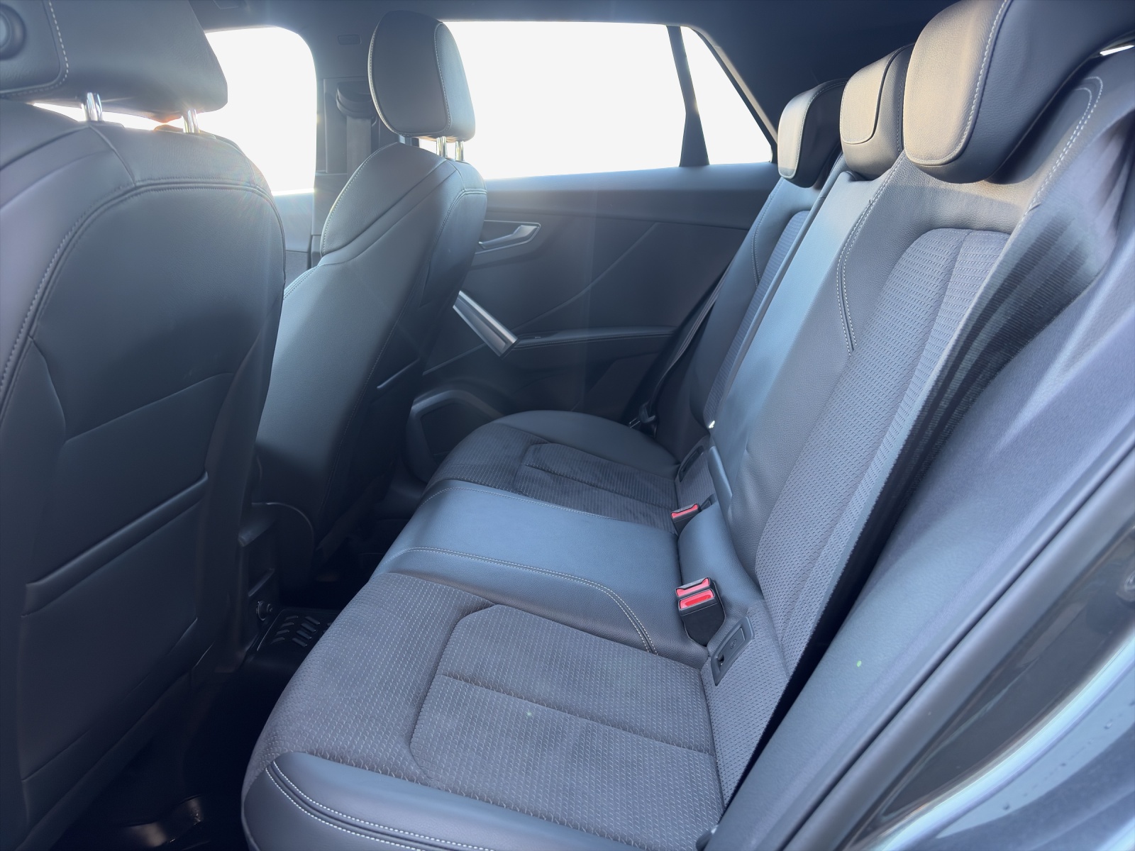 AUDI Q2 35 TFSI S line S-tronic-image-11