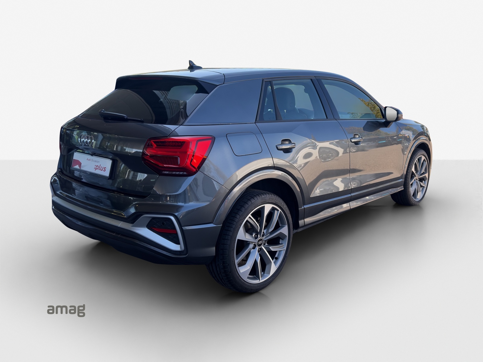 AUDI Q2 35 TFSI S line S-tronic-image-4