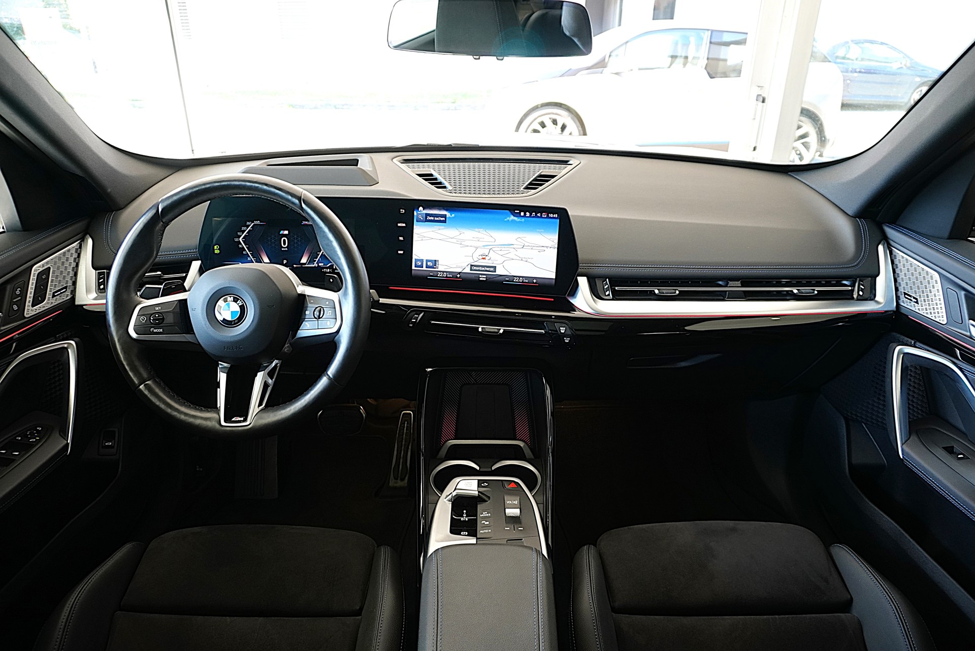 BMW X1 xDrive 23i 48V M Sport-image-9