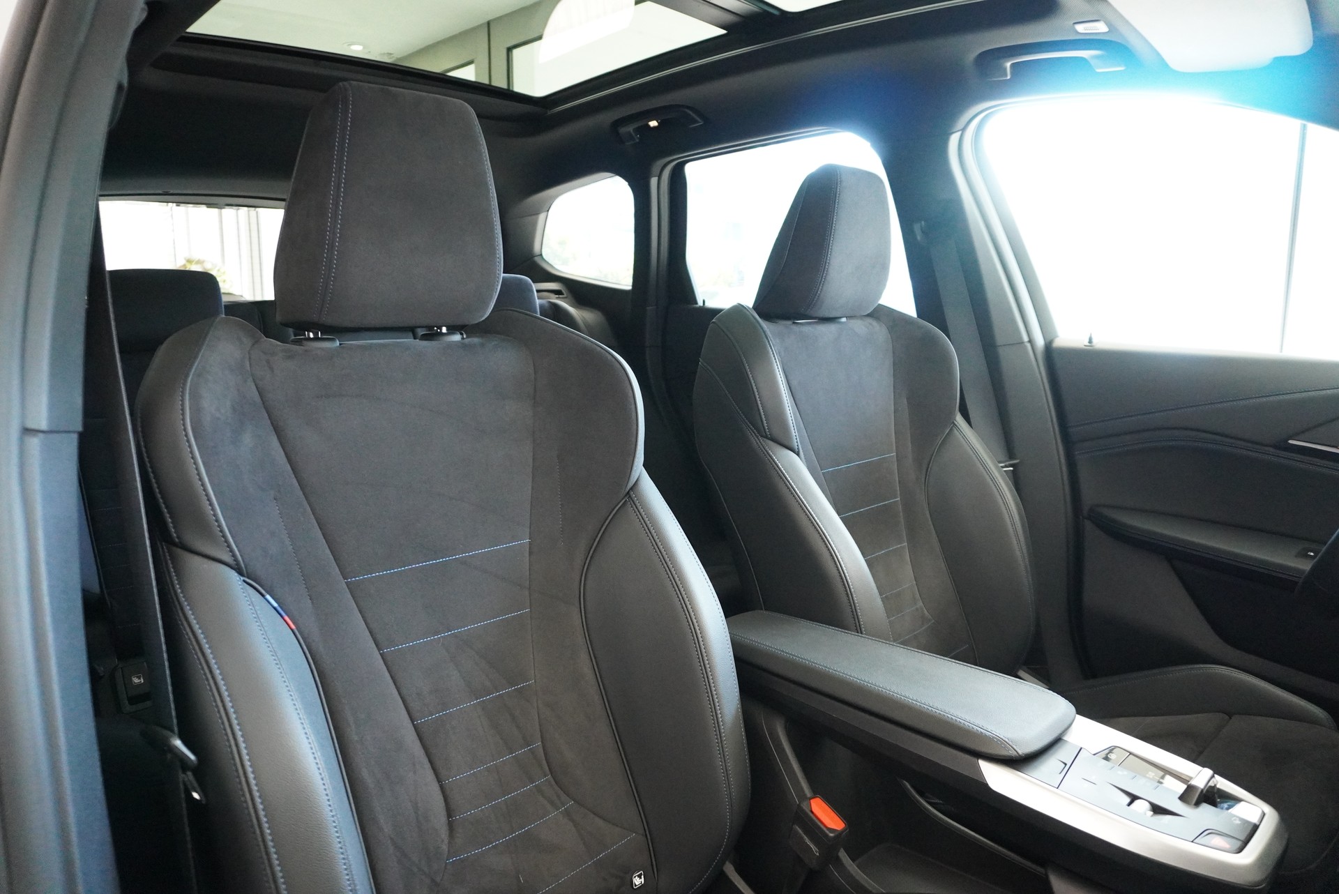 BMW X1 xDrive 23i 48V M Sport-image-7