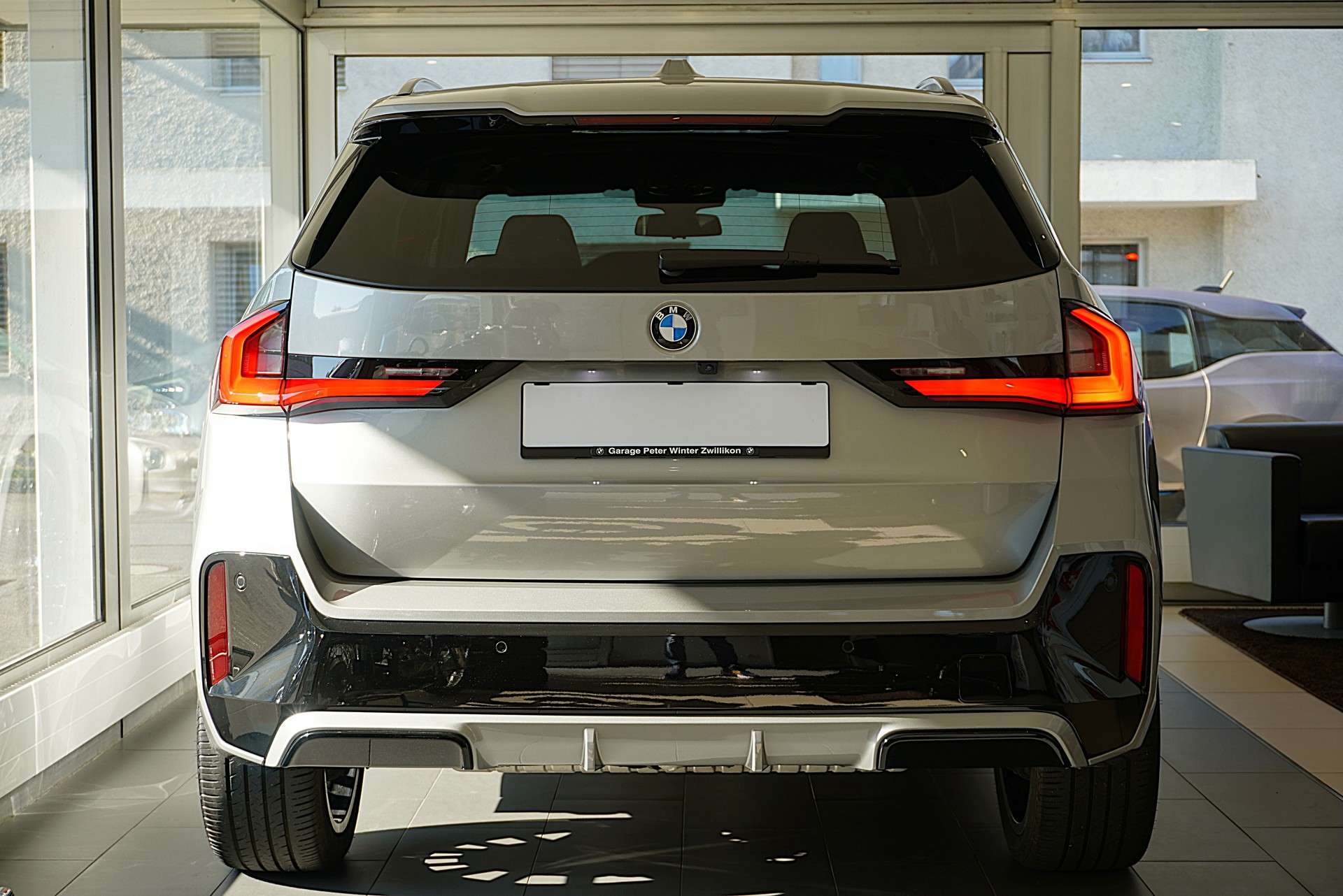 BMW X1 xDrive 23i 48V M Sport-image-5