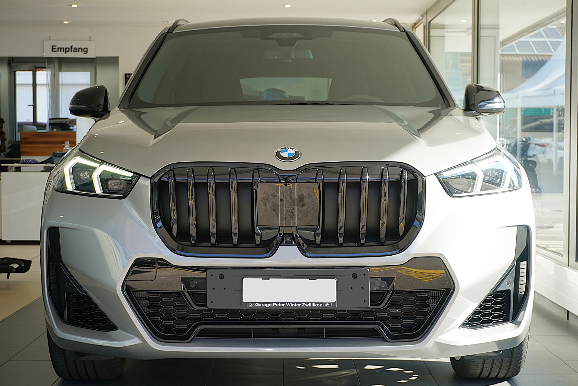 BMW X1 xDrive 23i 48V M Sport-image-1