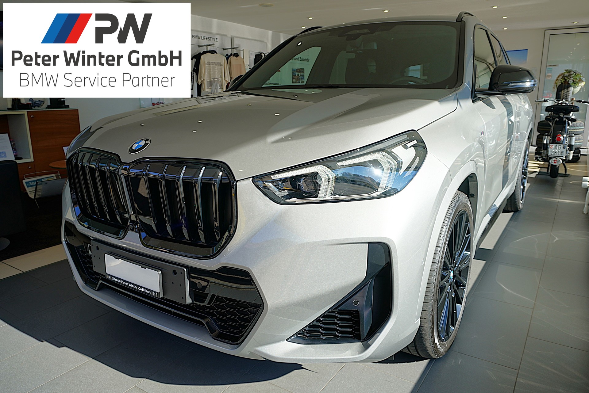 BMW X1 xDrive 23i 48V M Sport-image-0