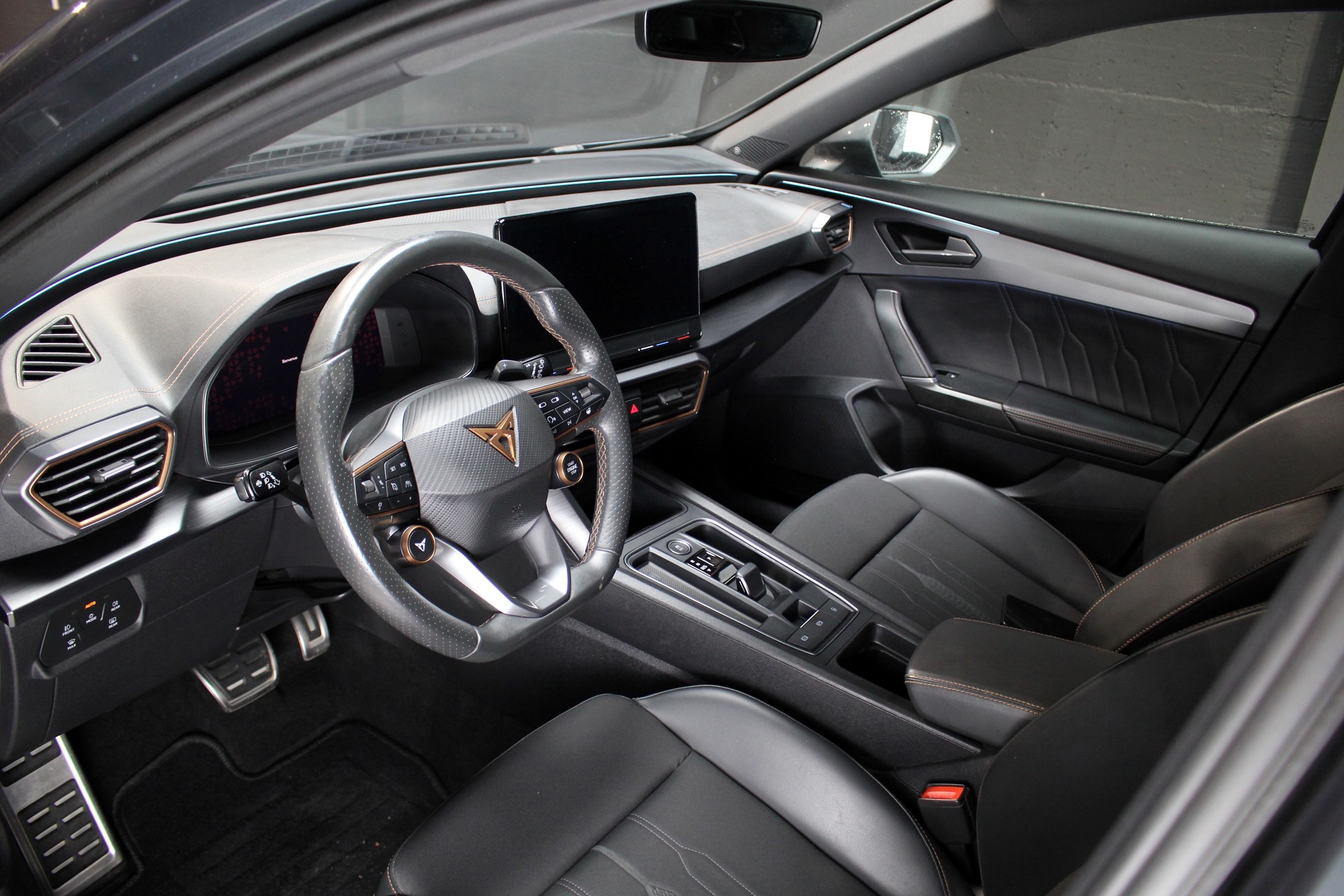 CUPRA Formentor 2.0TSI VZ 4Drive DSG-image-1