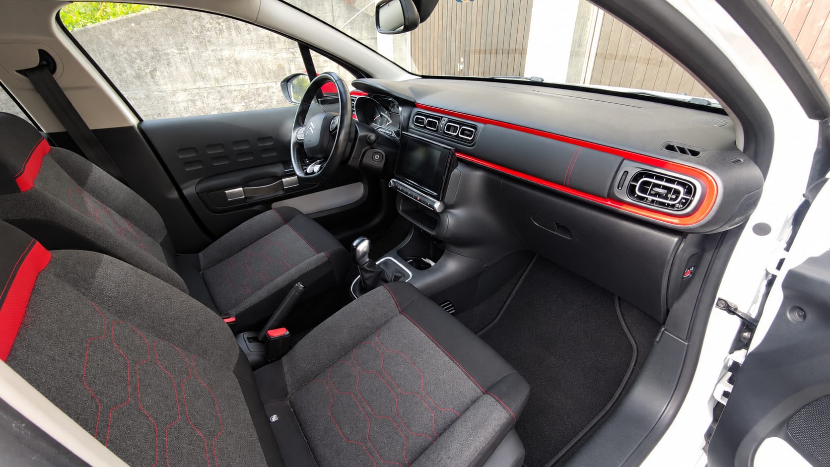 CITROEN 1.2 PureTech Feel-image-2