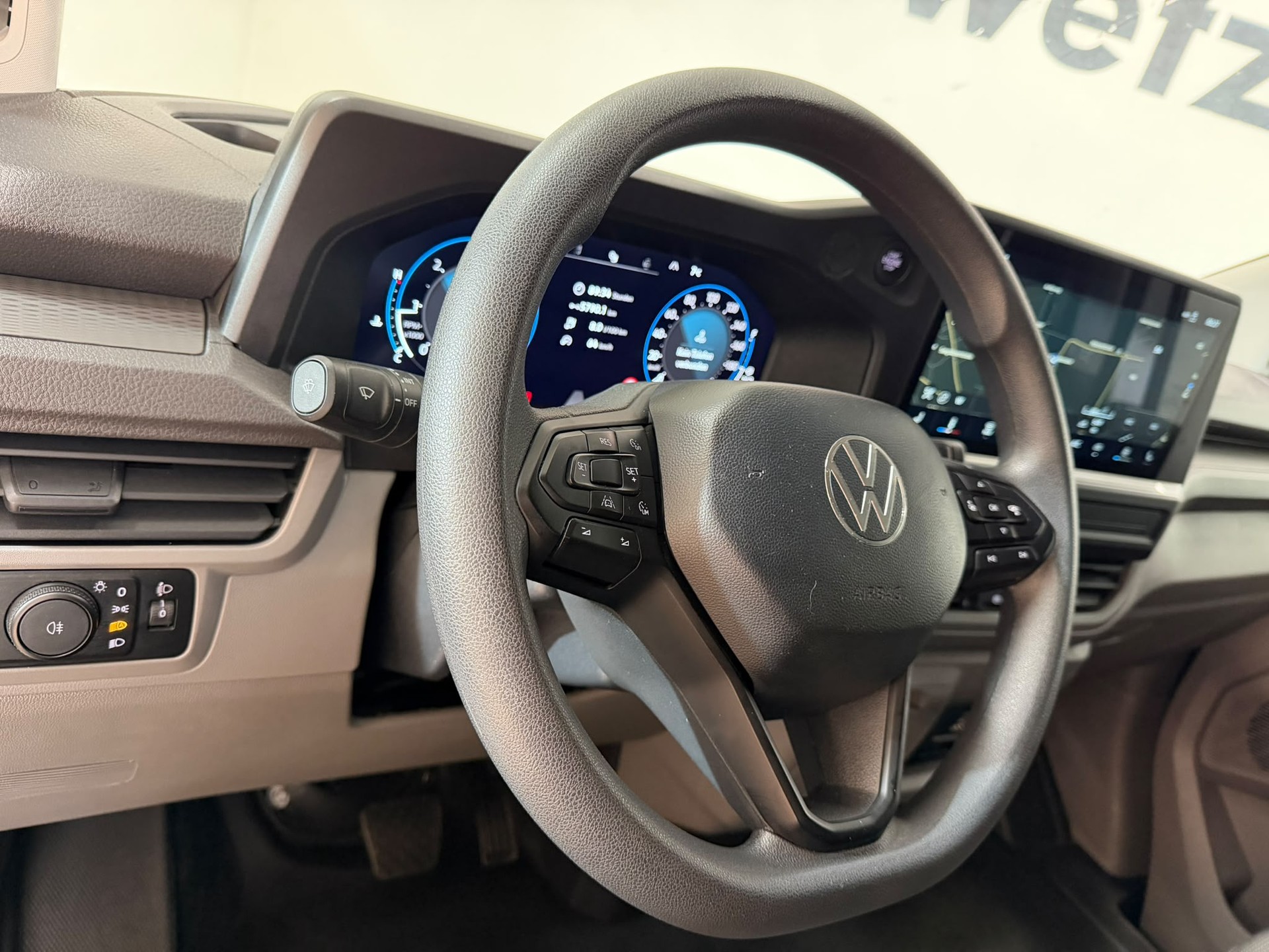VW Transporter 2.0 TDI Lang Automat-image-6