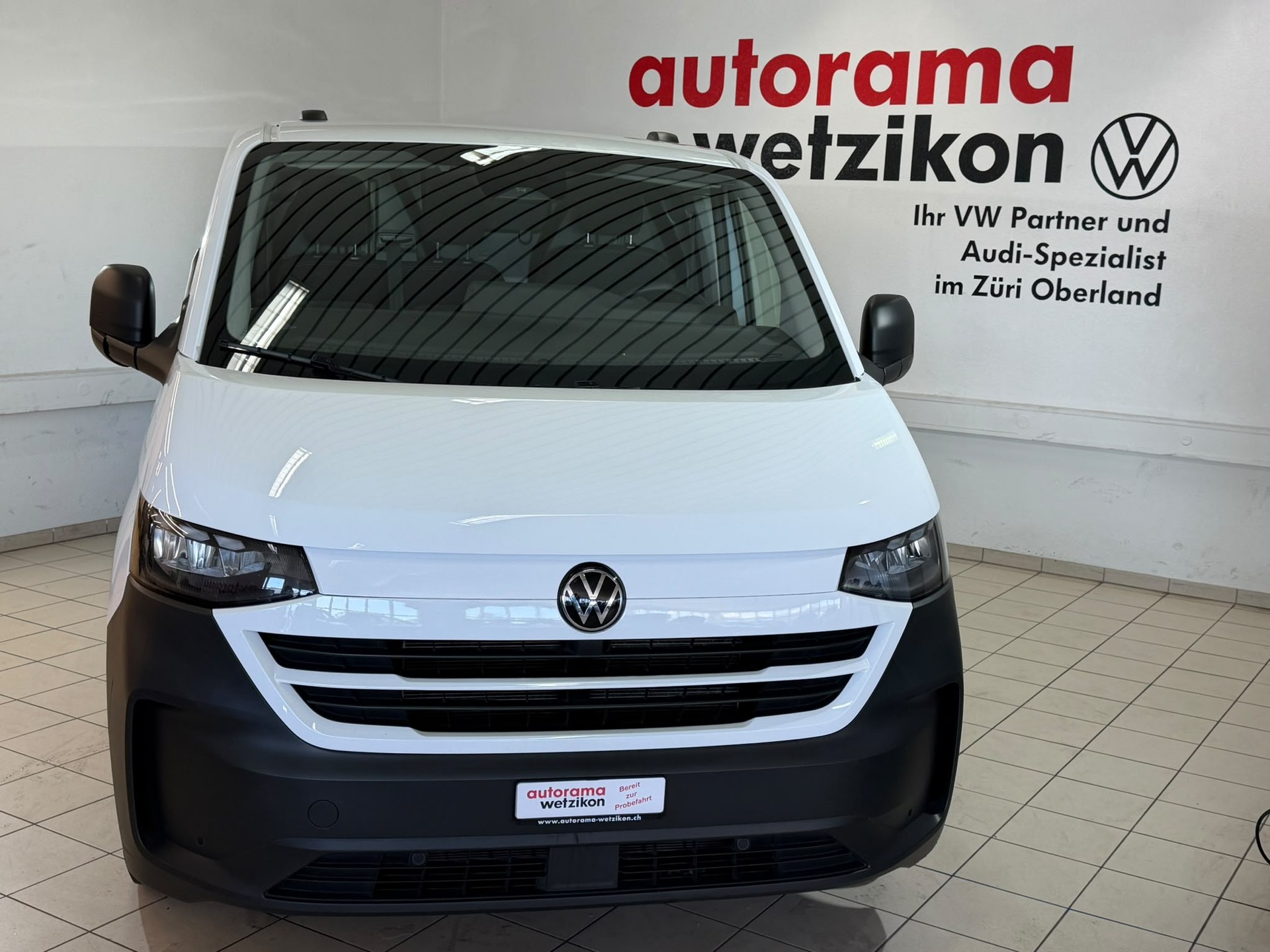VW Transporter 2.0 TDI Lang Automat-showroom-element-1