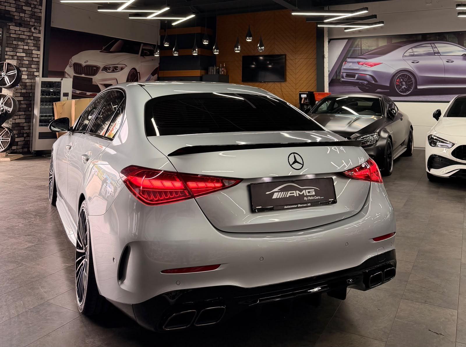 MERCEDES-BENZ C 180AMG (C63s AMG Bodykit) Limited Silver&Black Performance 5 Jahre Werksgarantie & Gratisservice-image-4