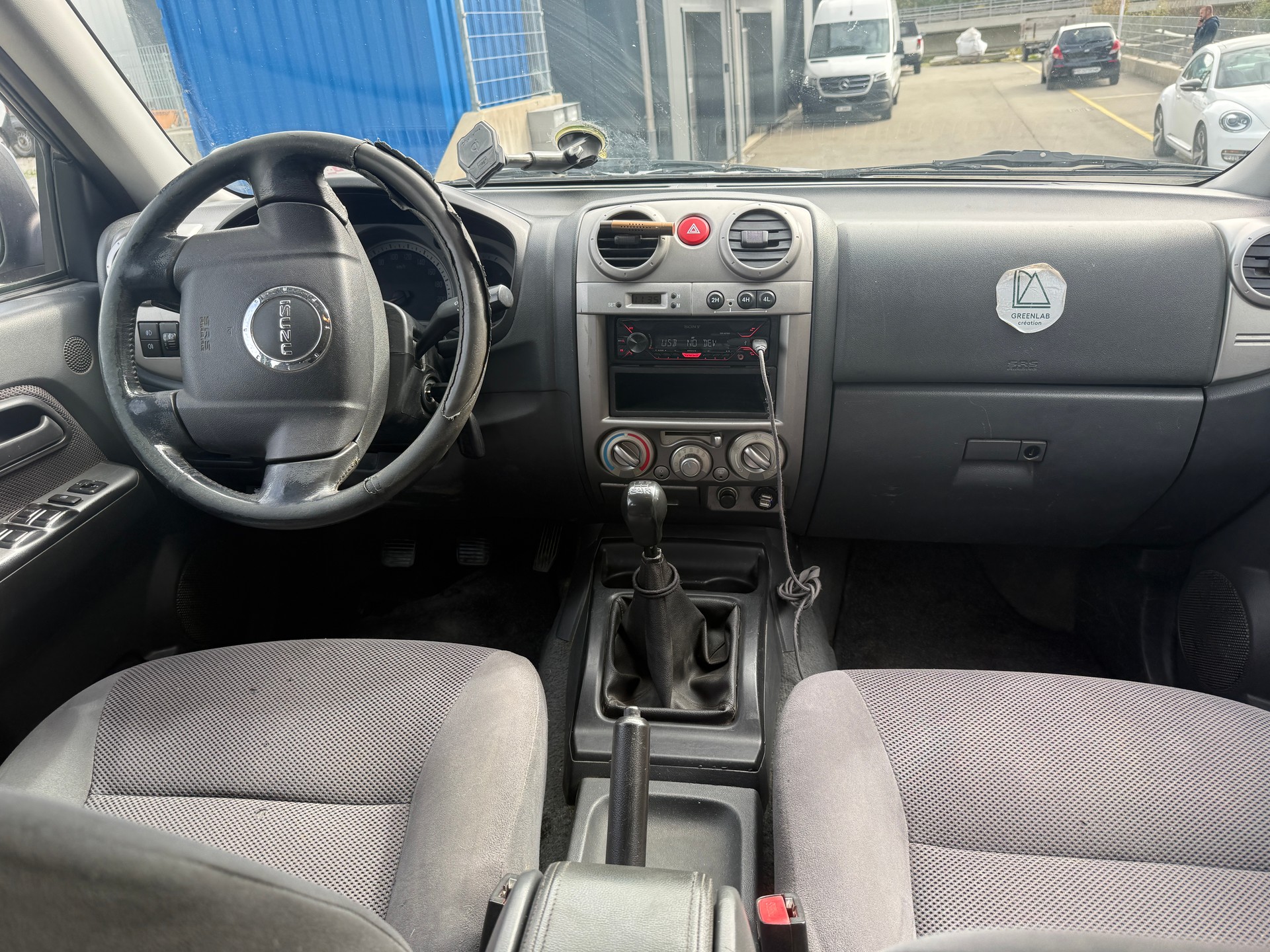 ISUZU D-MAX CrewCab LS 2.5 4x4-image-9