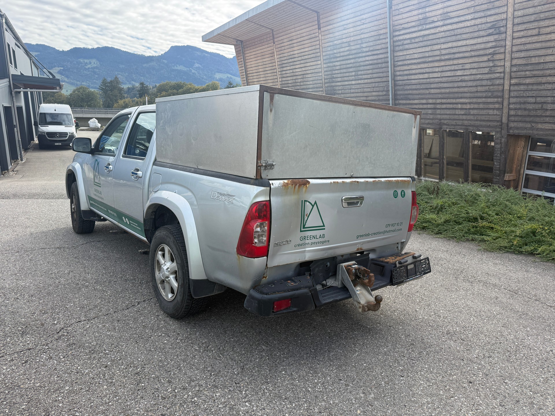 ISUZU D-MAX CrewCab LS 2.5 4x4-image-3