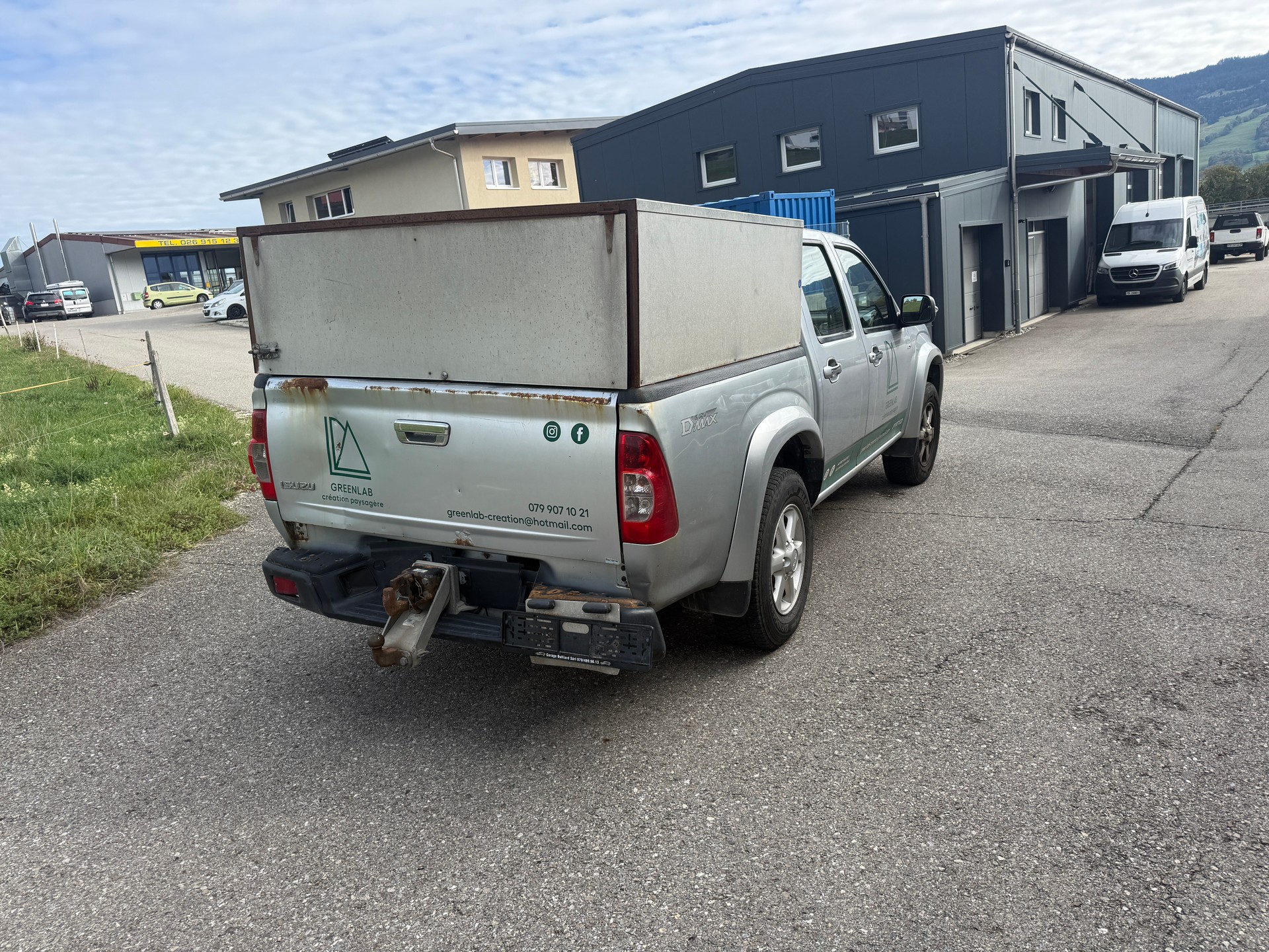 ISUZU D-MAX CrewCab LS 2.5 4x4-image-4
