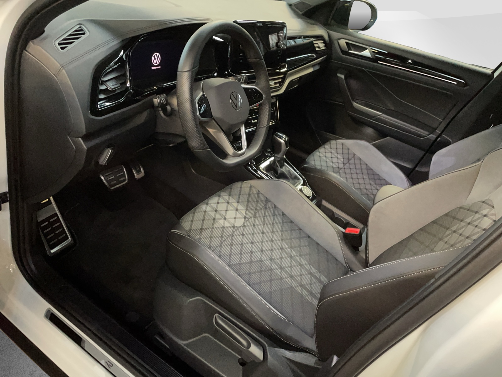 VW T-Roc 2.0 TSI R-Line DSG 4motion-image-8