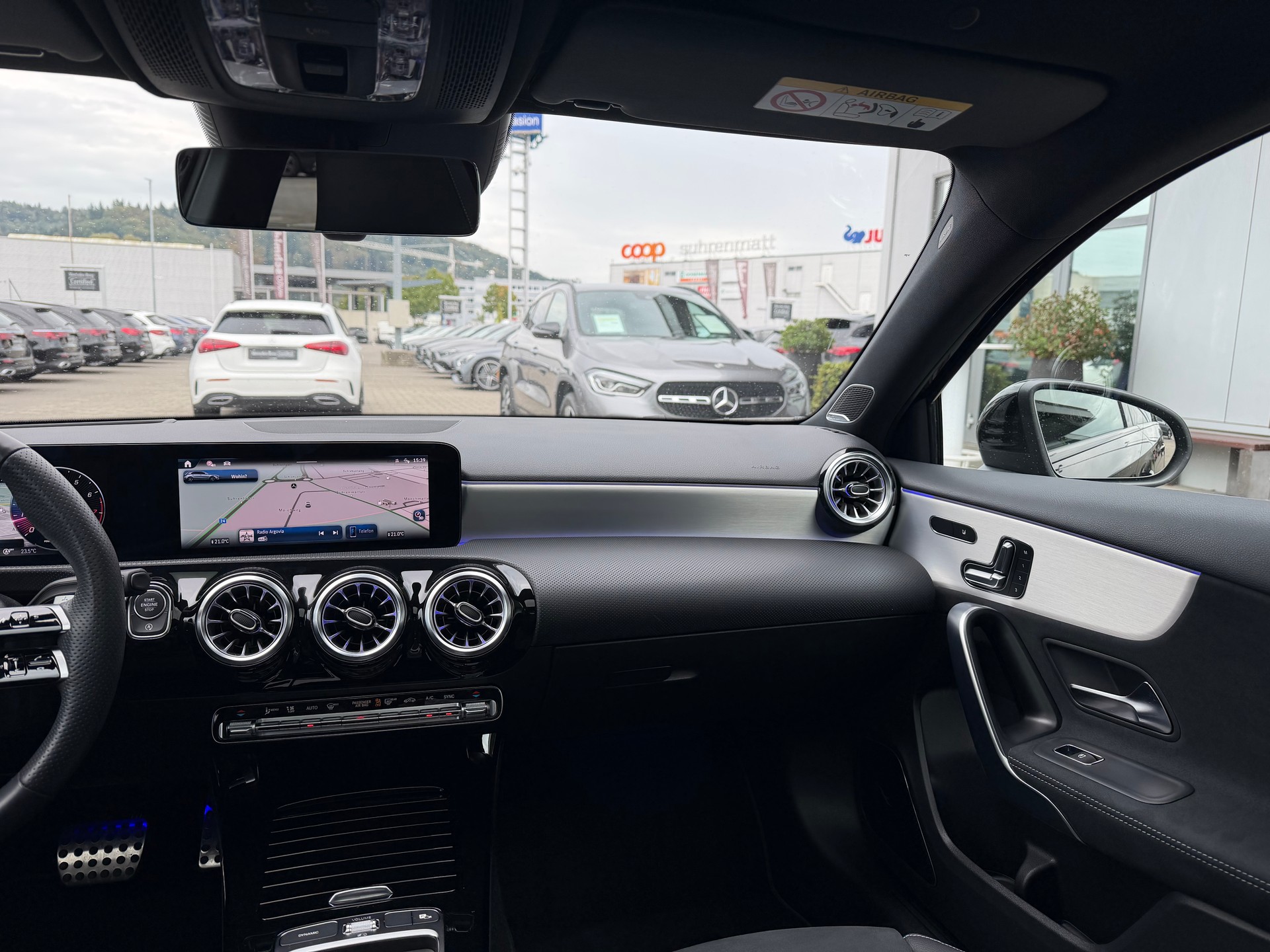 MERCEDES-BENZ A 250 AMG Line 4Matic 8G-DCT-image-7