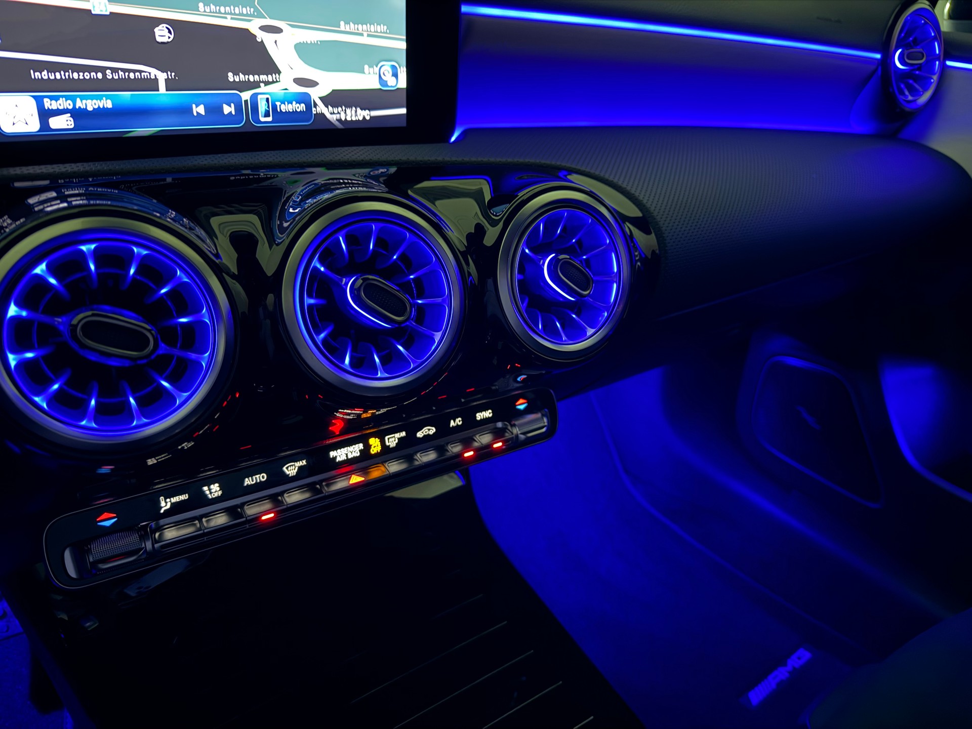 MERCEDES-BENZ A 250 AMG Line 4Matic 8G-DCT-image-24