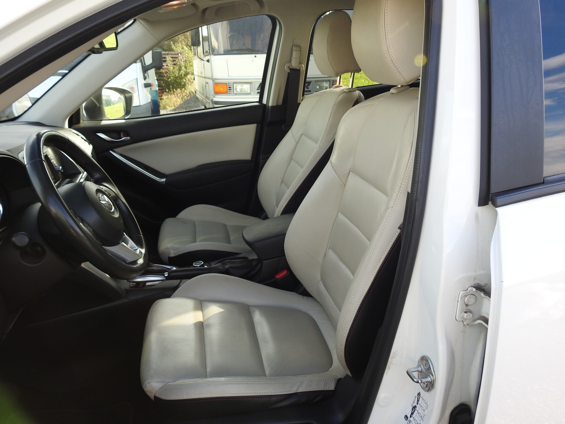 MAZDA CX-5 2.0 Ambition AWD Automatic-image-12
