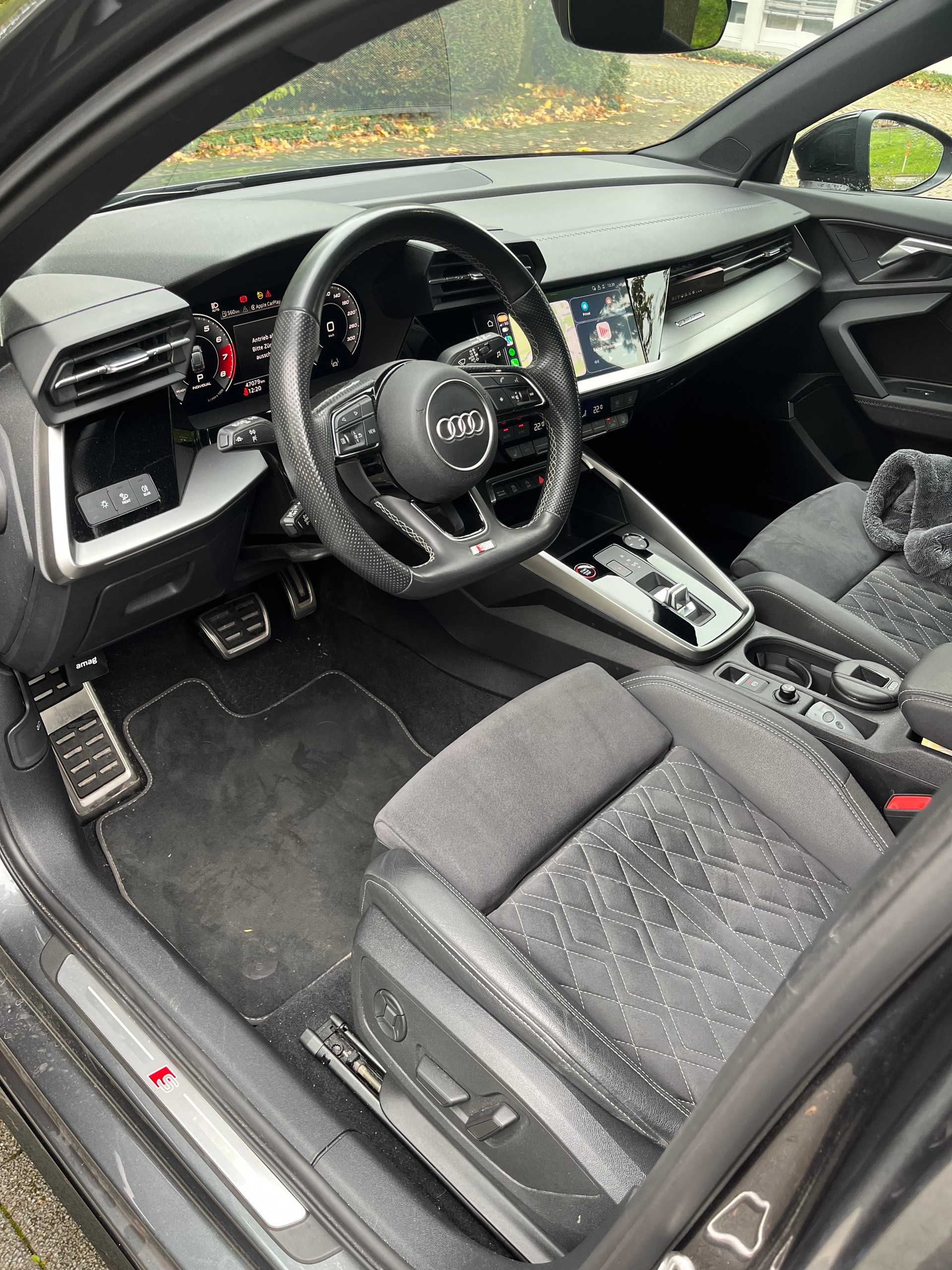 AUDI 2.0 TFSI quattro S-Tronic-image-4