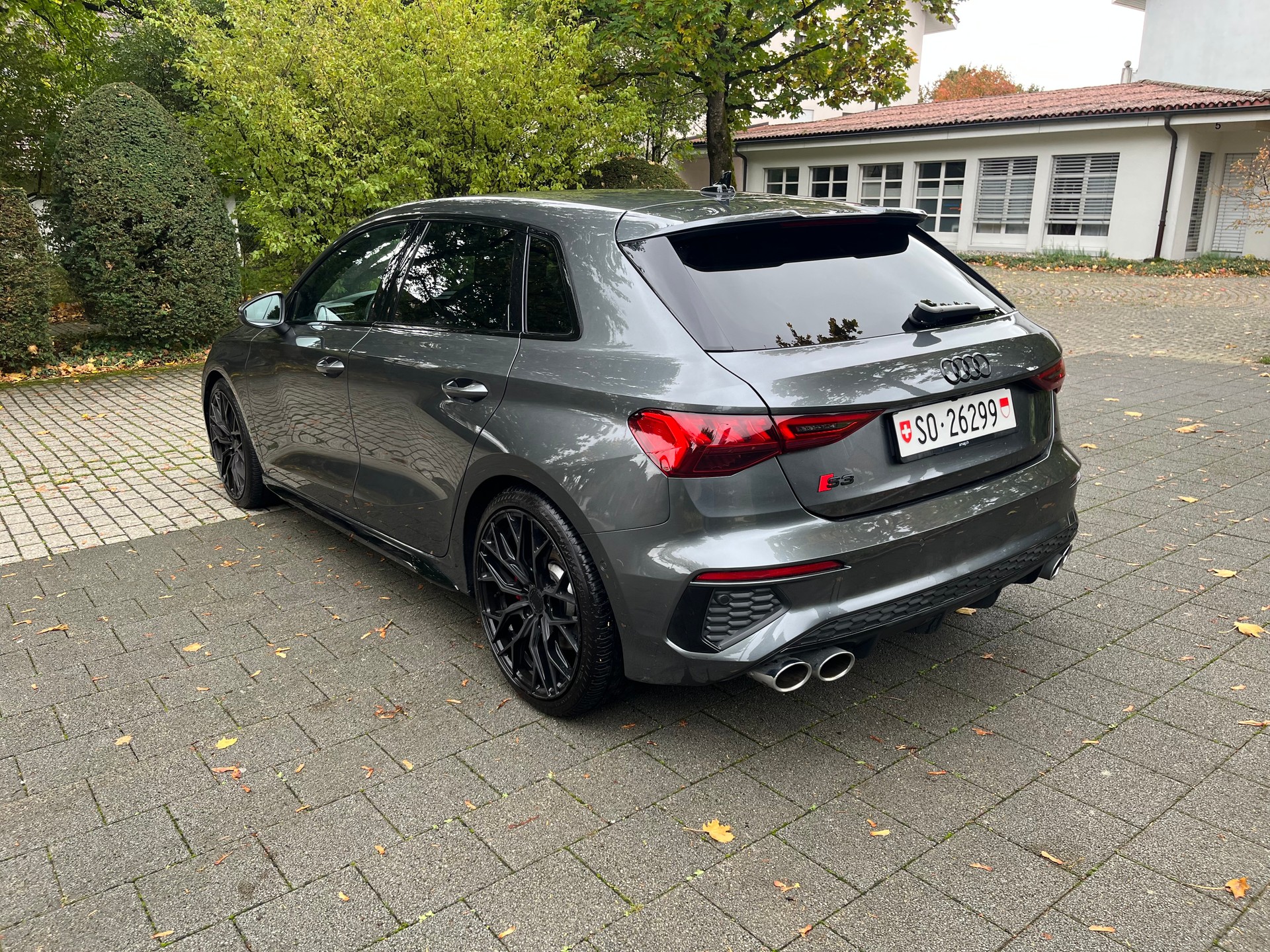 AUDI 2.0 TFSI quattro S-Tronic-image-2