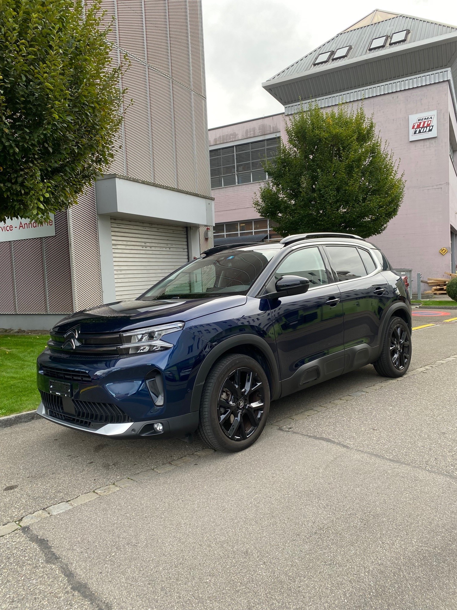 Car photo