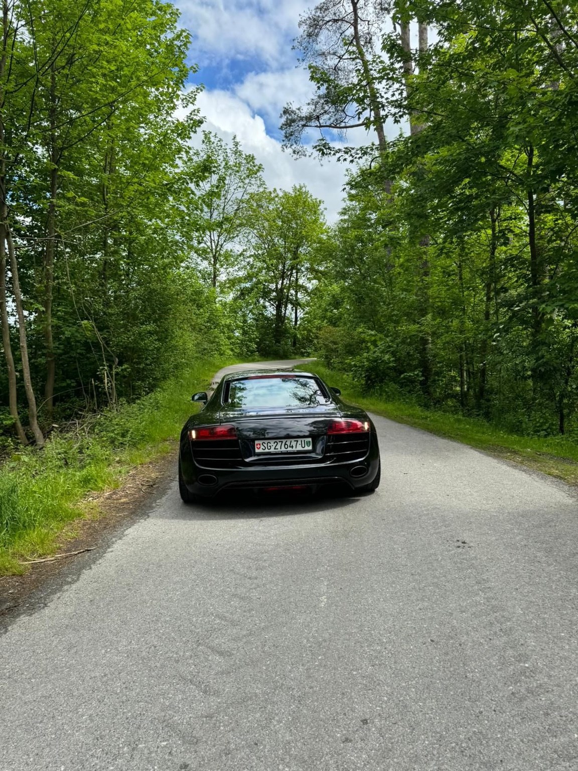 AUDI R8 Coupé 5.2 R-Tronic-image-4