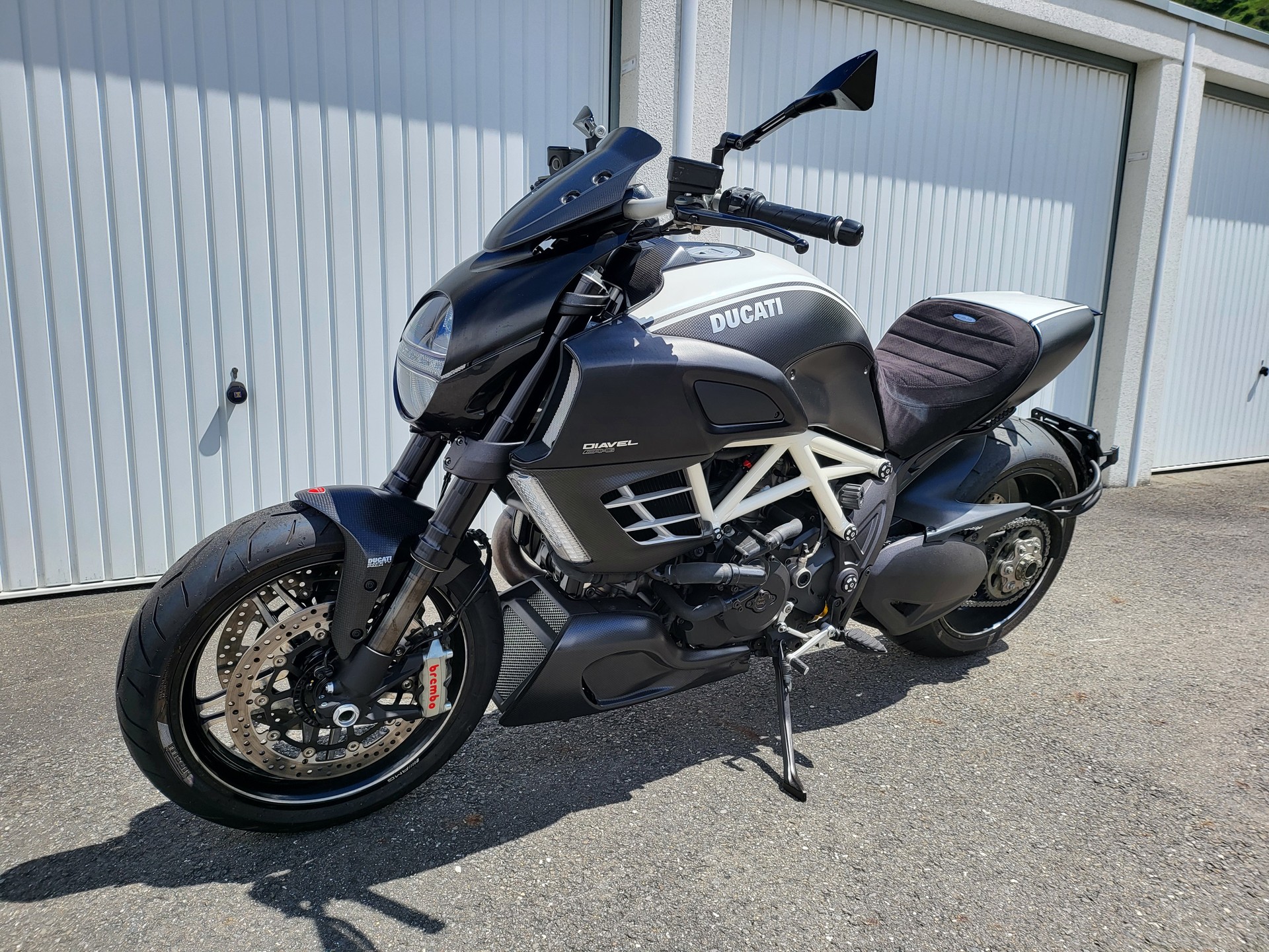 DUCATI Diavel 1200 AMG-image-3