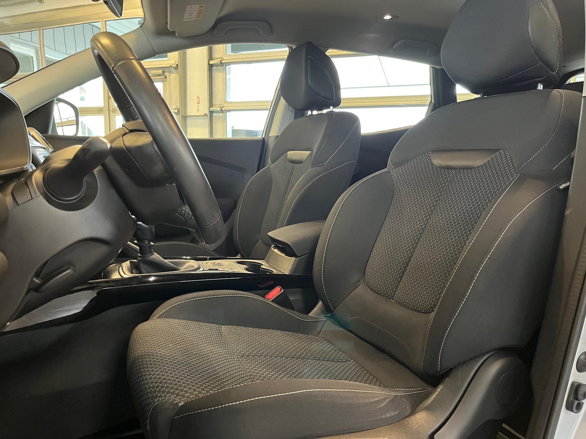 RENAULT Kadjar 1.2 16V Turbo Zen-image-10