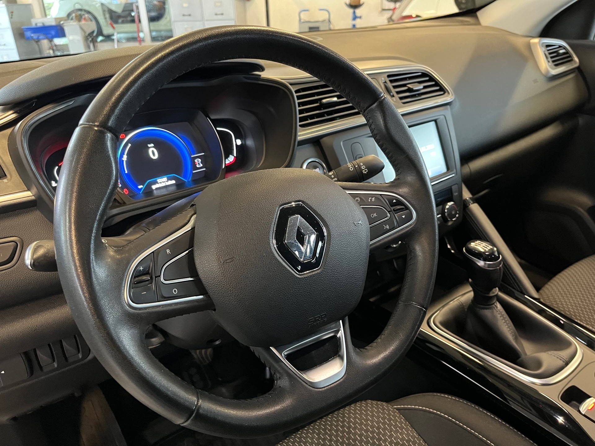RENAULT Kadjar 1.2 16V Turbo Zen-image-11