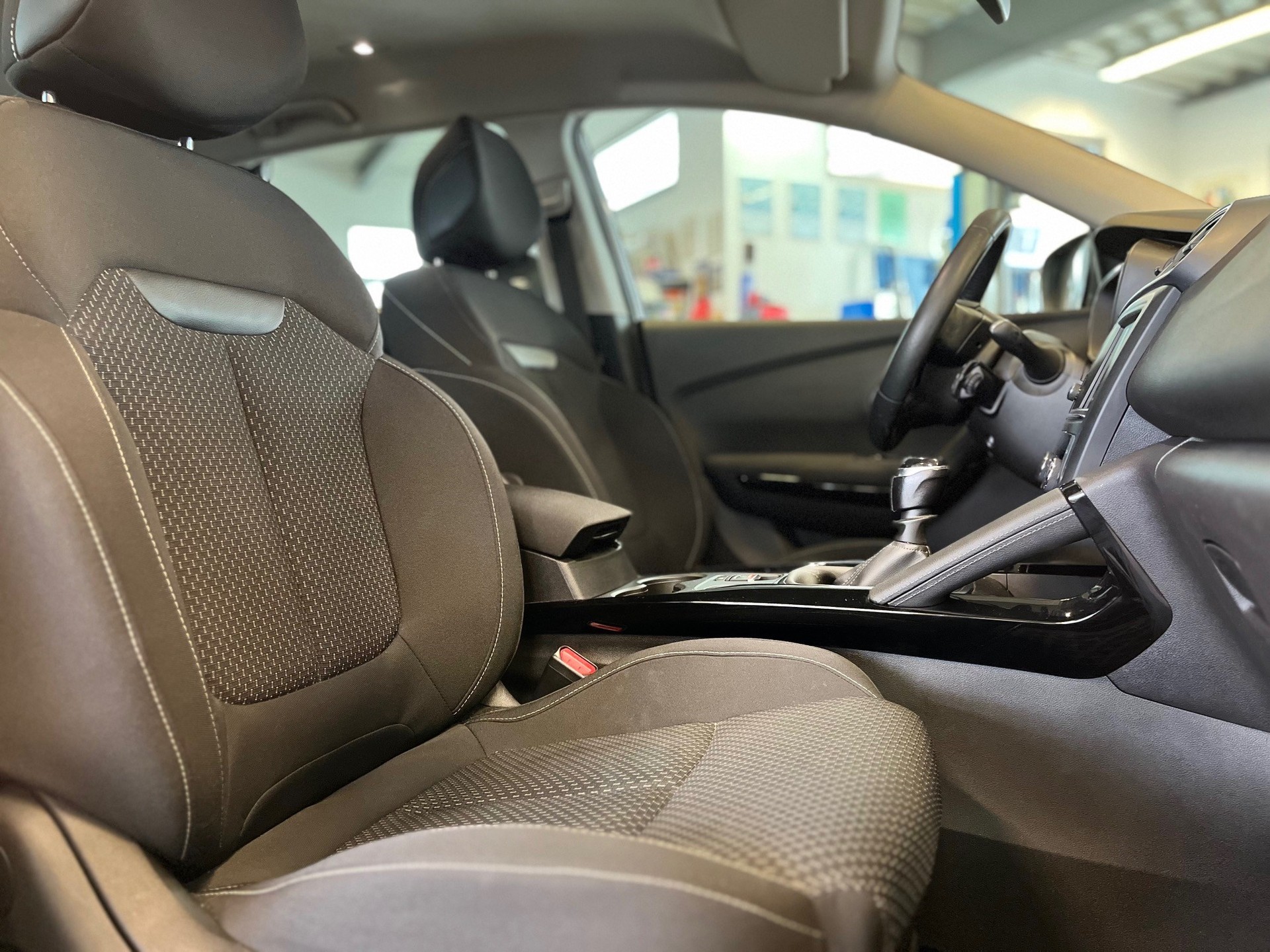 RENAULT Kadjar 1.2 16V Turbo Zen-image-6