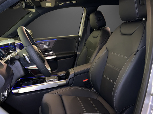 MERCEDES-BENZ EQB 350 AMG Line 4Matic-image-6