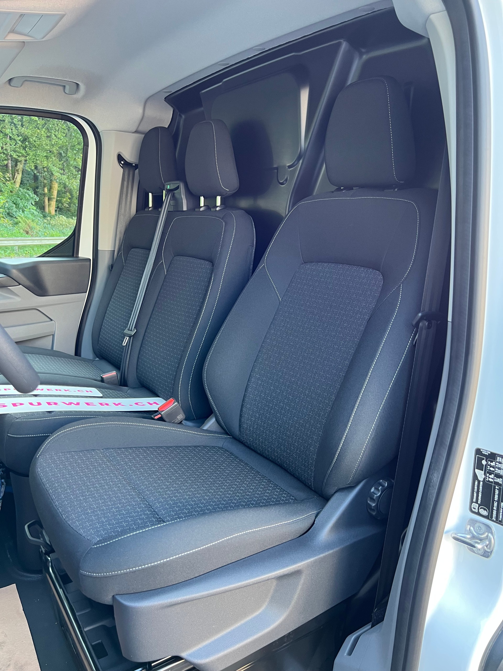 FORD Transit Custom Van 300 L1H1 Trend-image-10